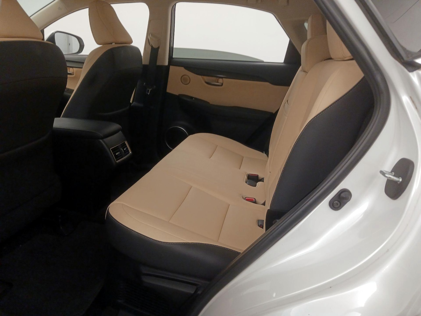 2020 Lexus NX 300 - Photo 20
