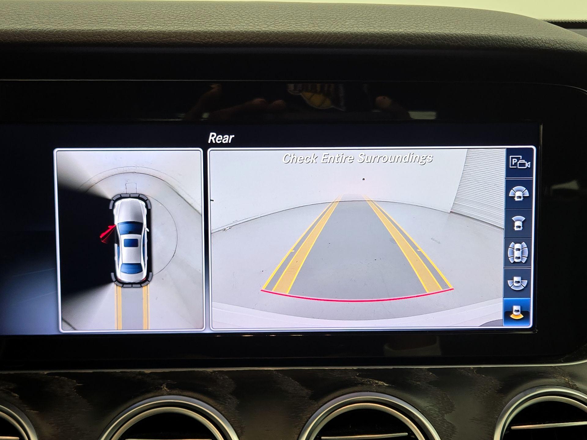 Thumbnail: 2019 Mercedes-Benz E-Class - 15