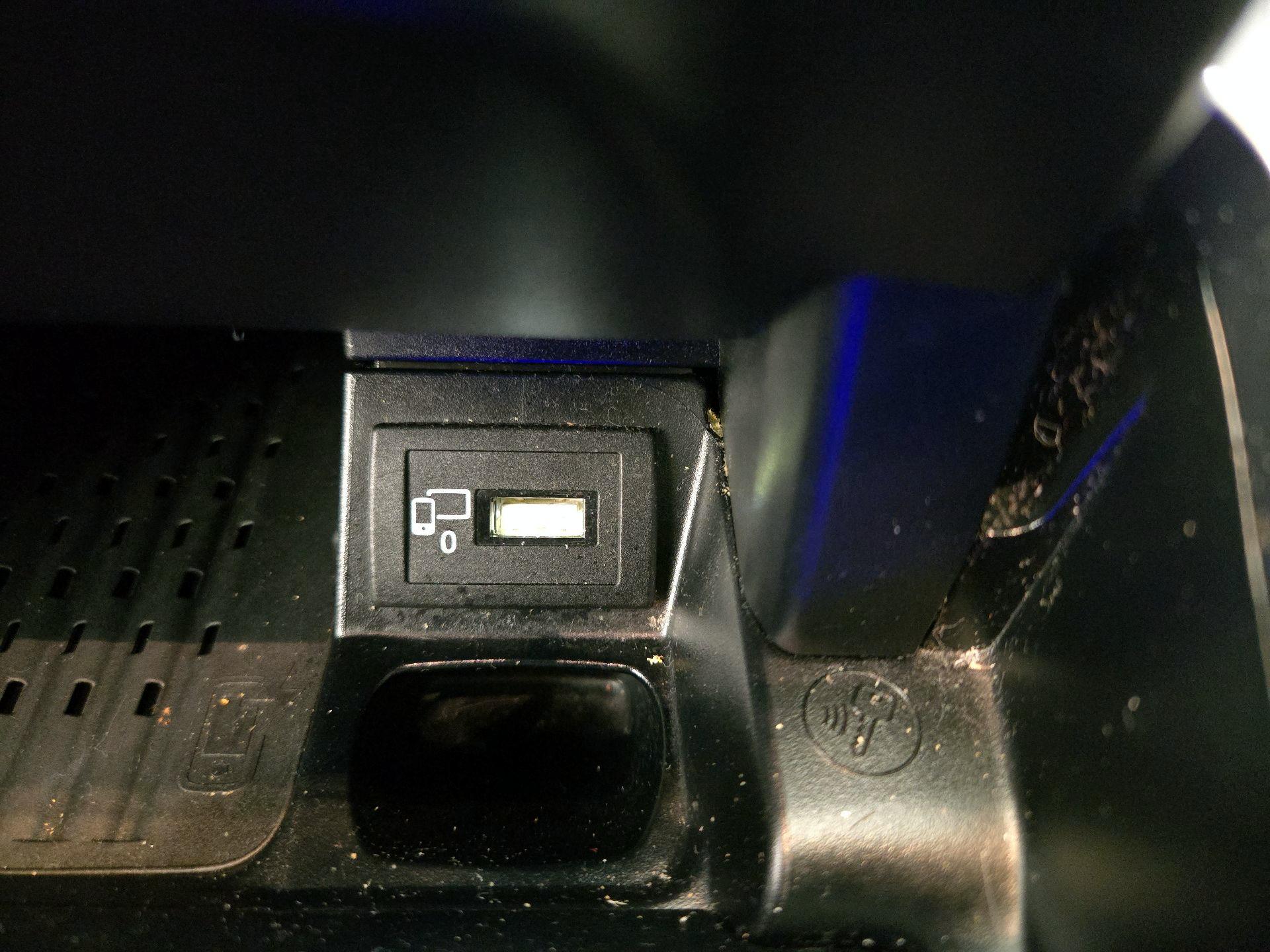 Thumbnail: 2019 Mercedes-Benz E-Class - 19