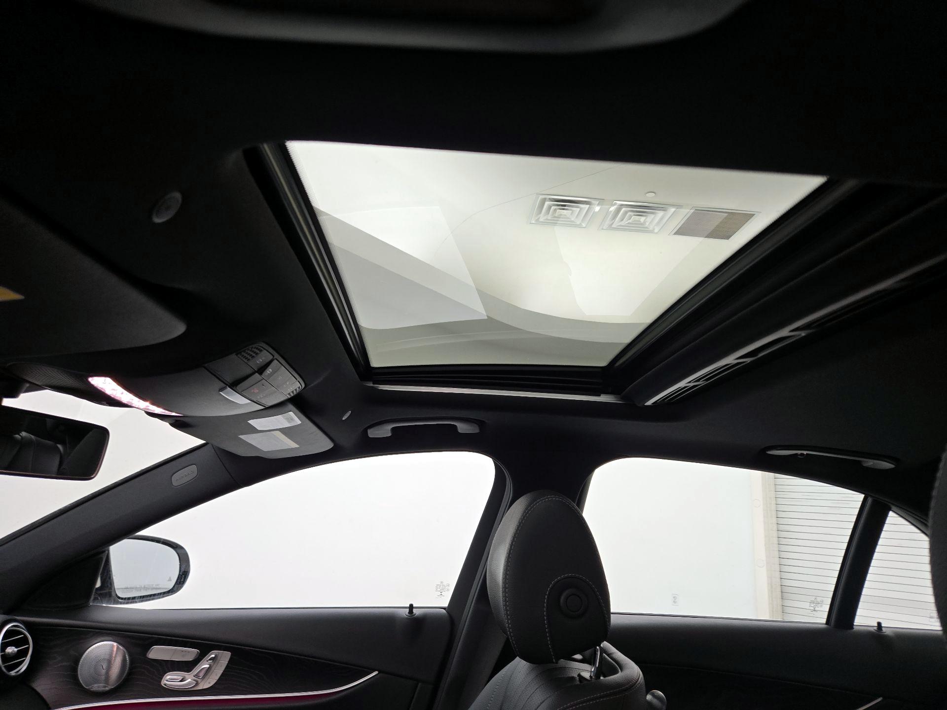 Thumbnail: 2019 Mercedes-Benz E-Class - 20