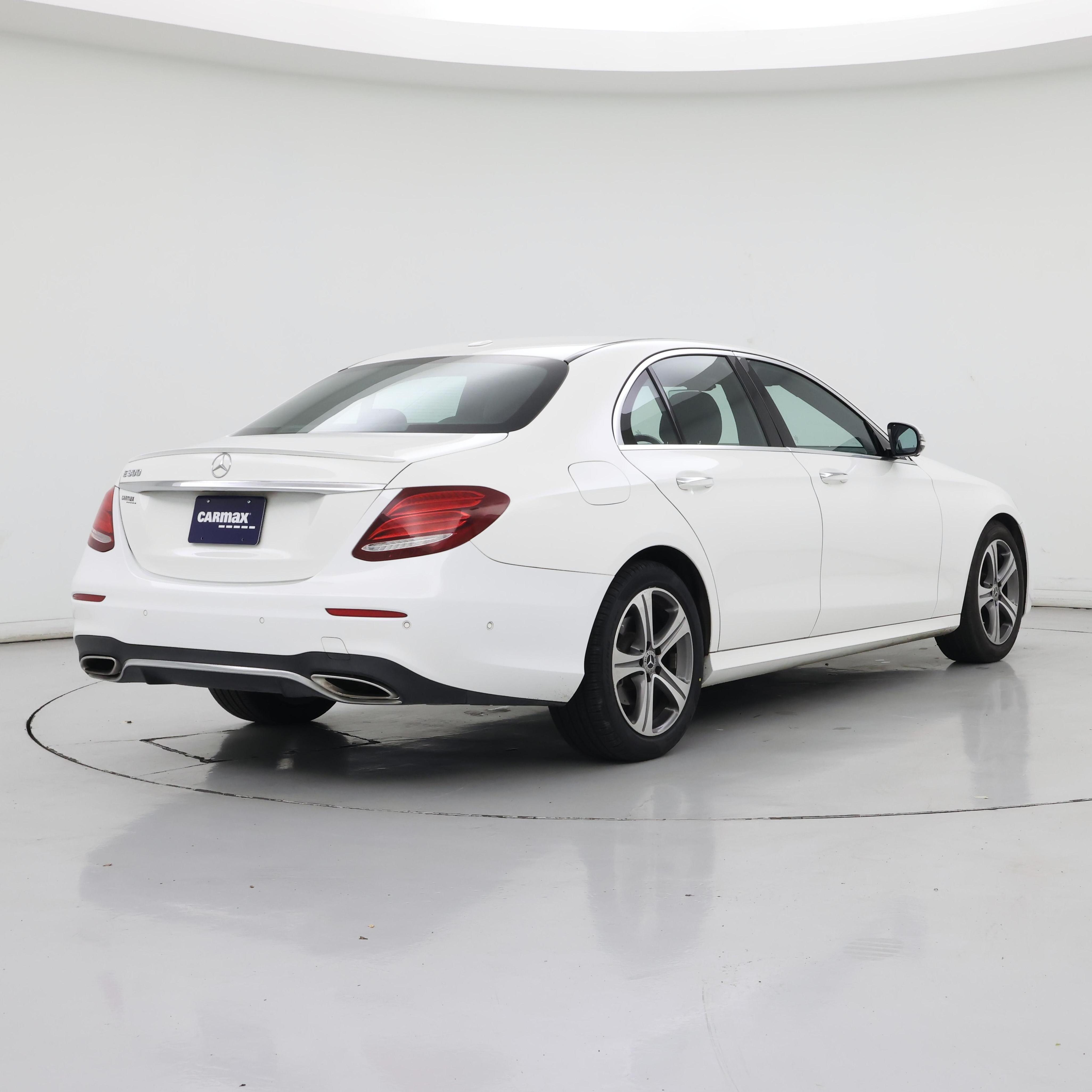 Thumbnail: 2019 Mercedes-Benz E-Class - 8