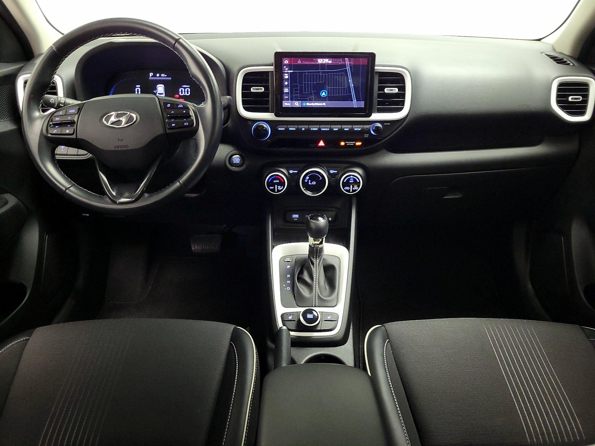 Thumbnail: 2023 Hyundai Venue - 9