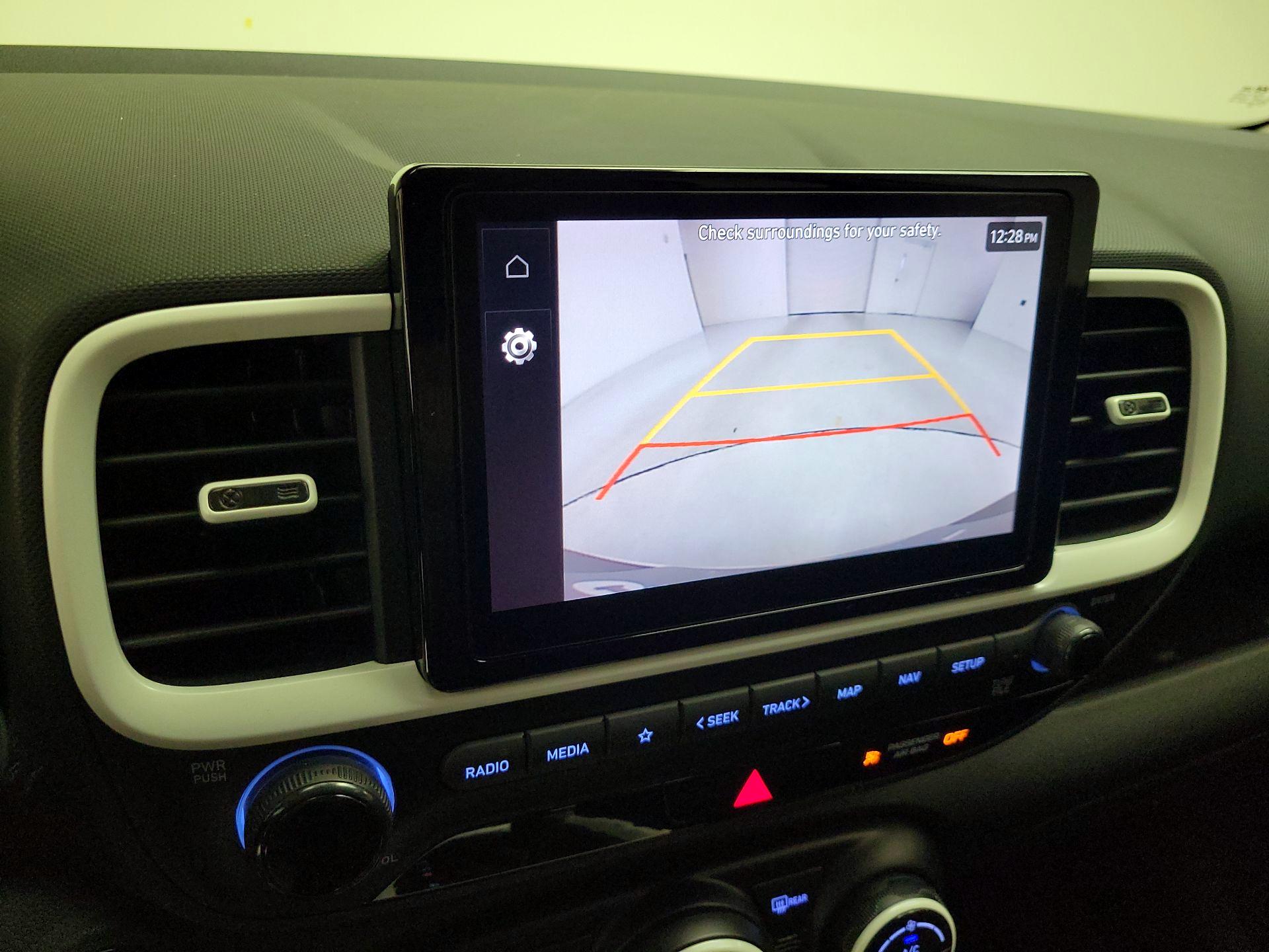 Thumbnail: 2023 Hyundai Venue - 15