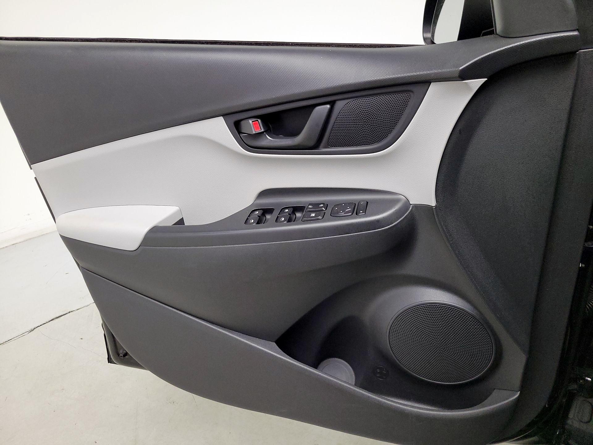 Thumbnail: 2022 Hyundai Kona - 12