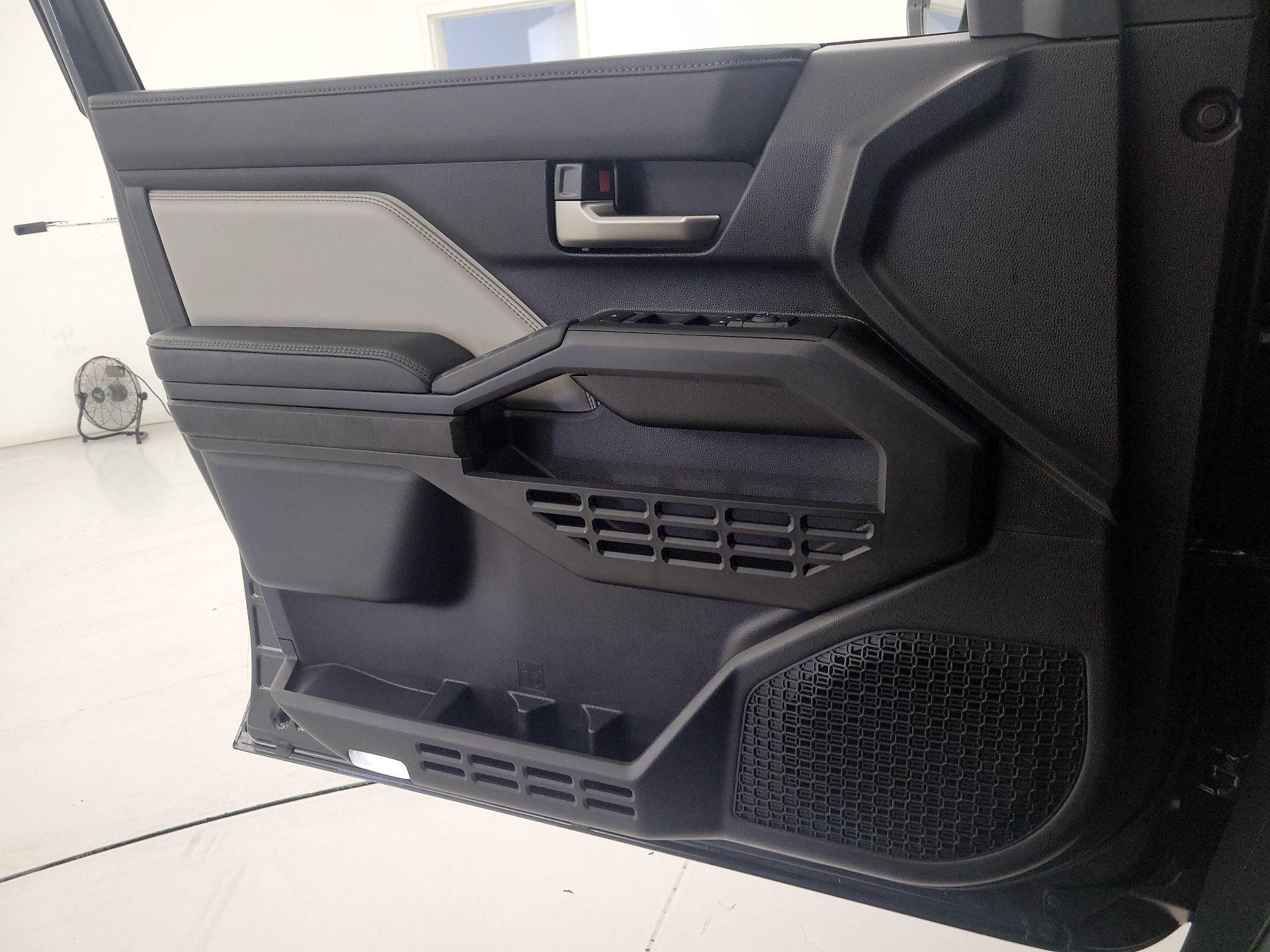 Thumbnail: 2025 Toyota Tacoma - 12