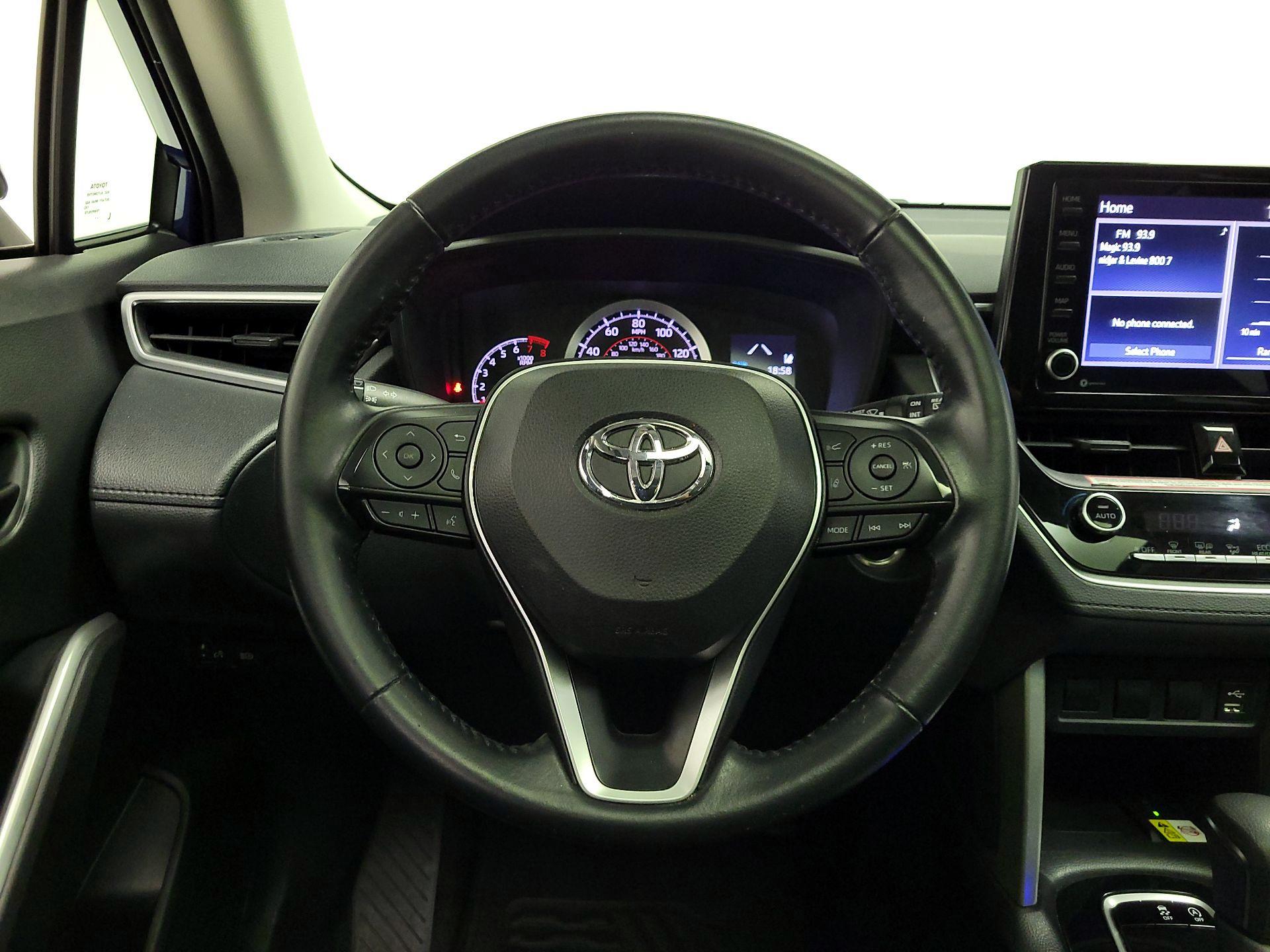 Thumbnail: 2022 Toyota Corolla Cross - 10