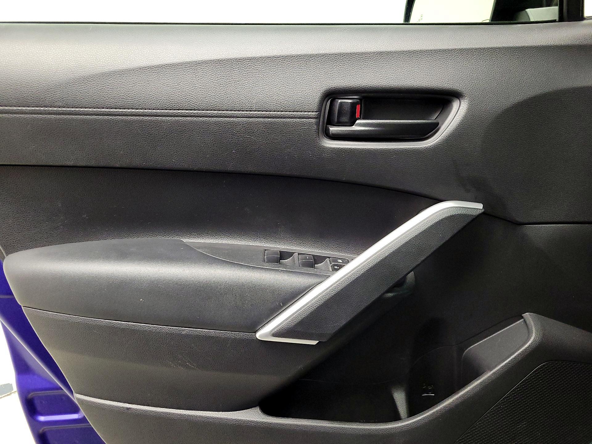 Thumbnail: 2022 Toyota Corolla Cross - 12