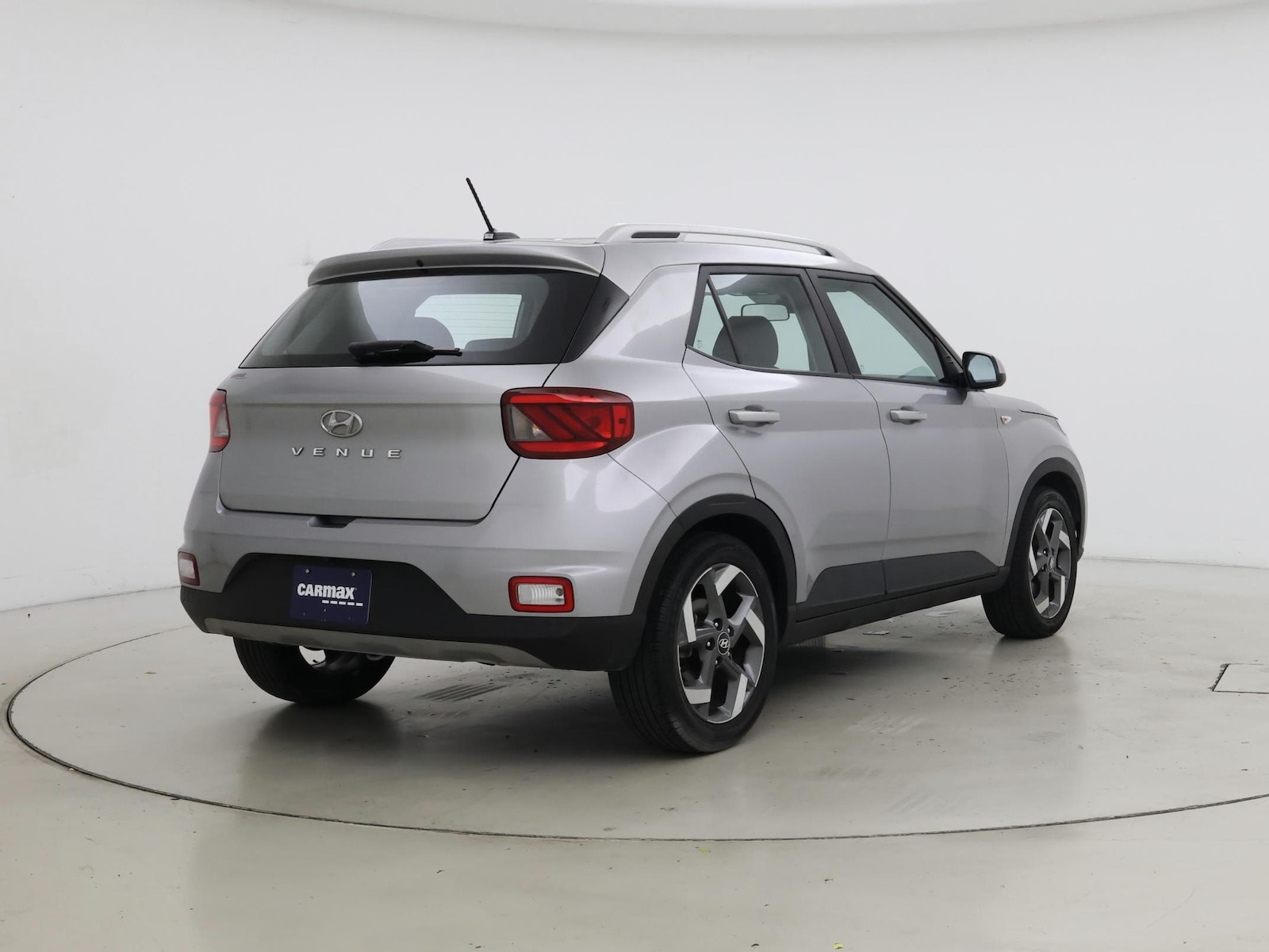 2023 Hyundai Venue SEL - Photo 9