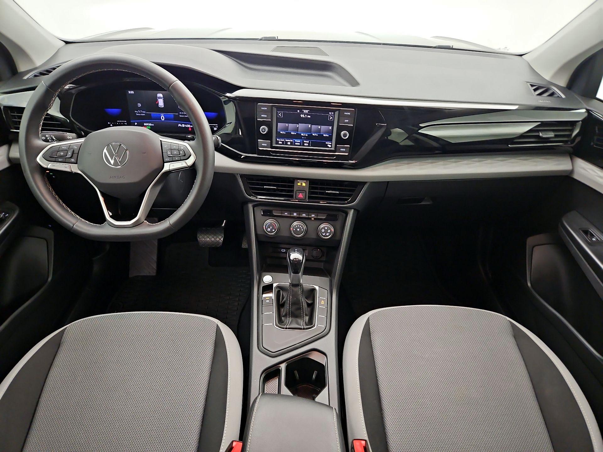 Thumbnail: 2022 Volkswagen Taos - 9