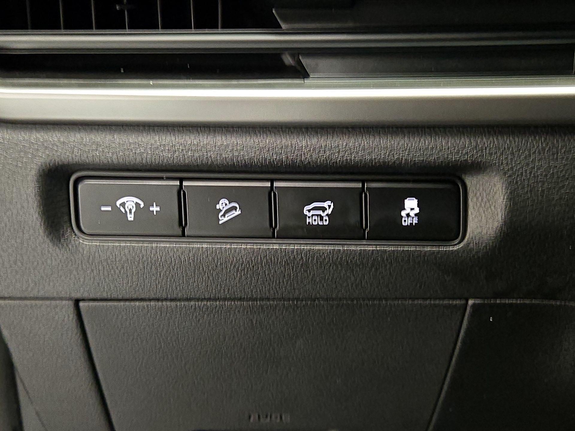 Thumbnail: 2023 Kia Telluride - 13