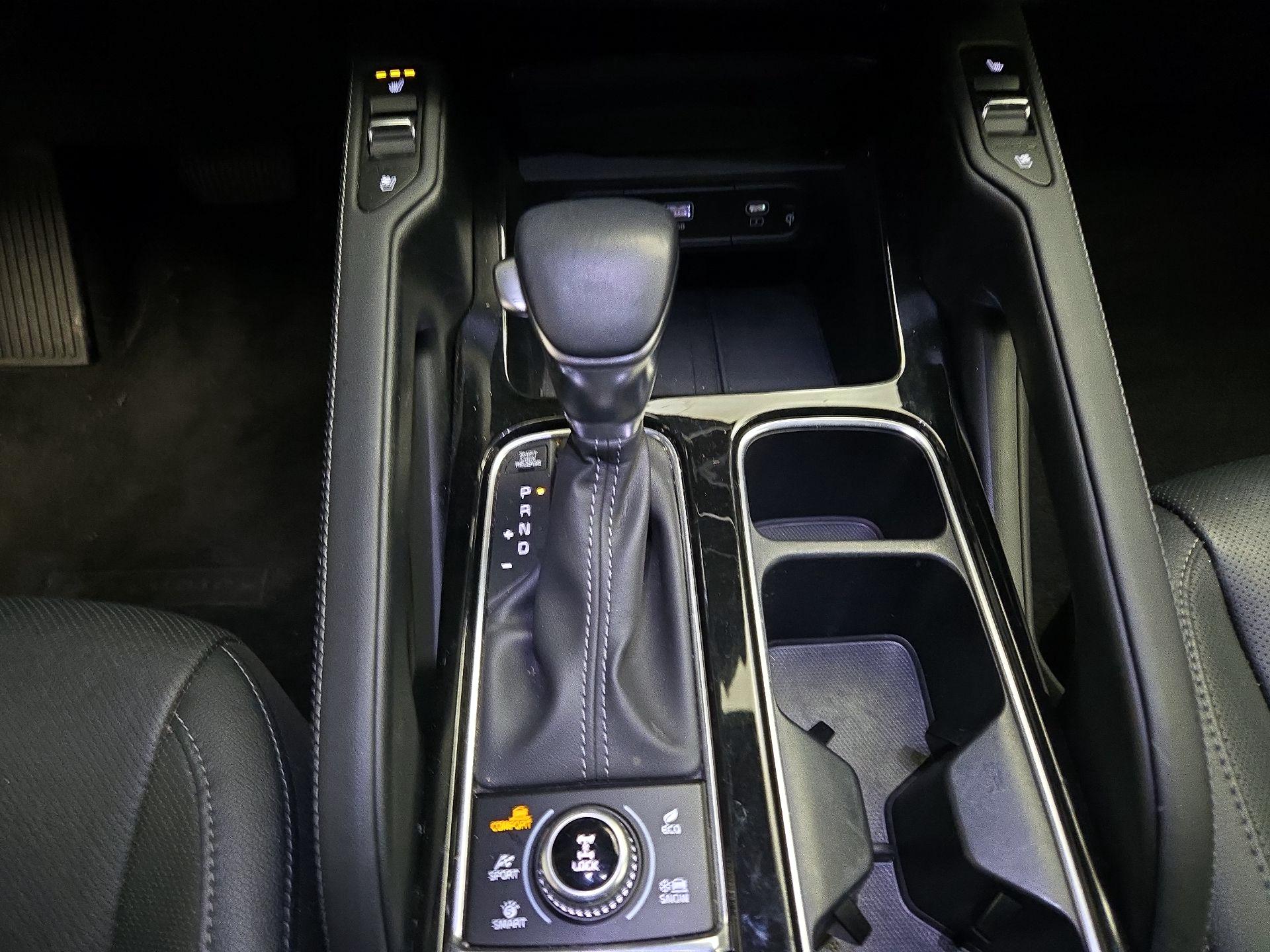 Thumbnail: 2023 Kia Telluride - 18