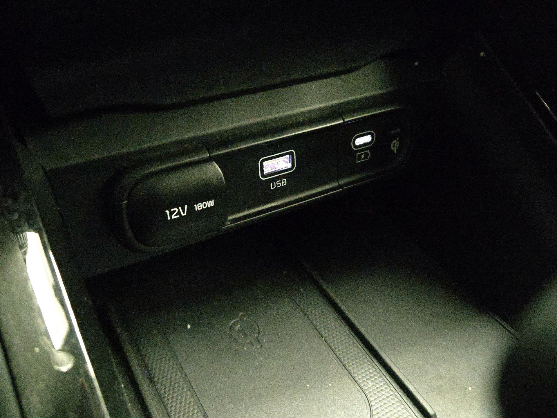 Thumbnail: 2023 Kia Telluride - 19