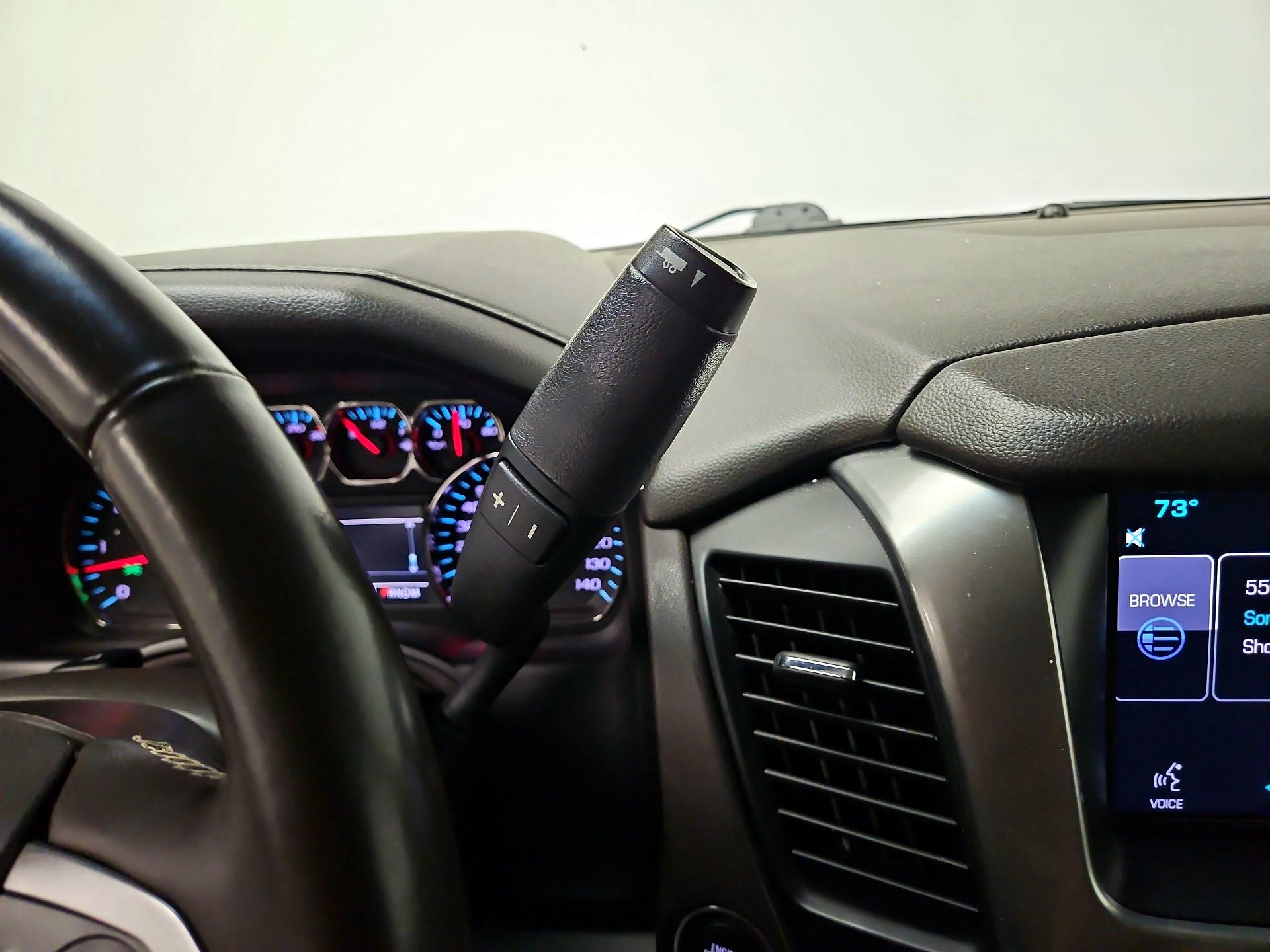 Thumbnail: 2015 Chevrolet Tahoe - 18