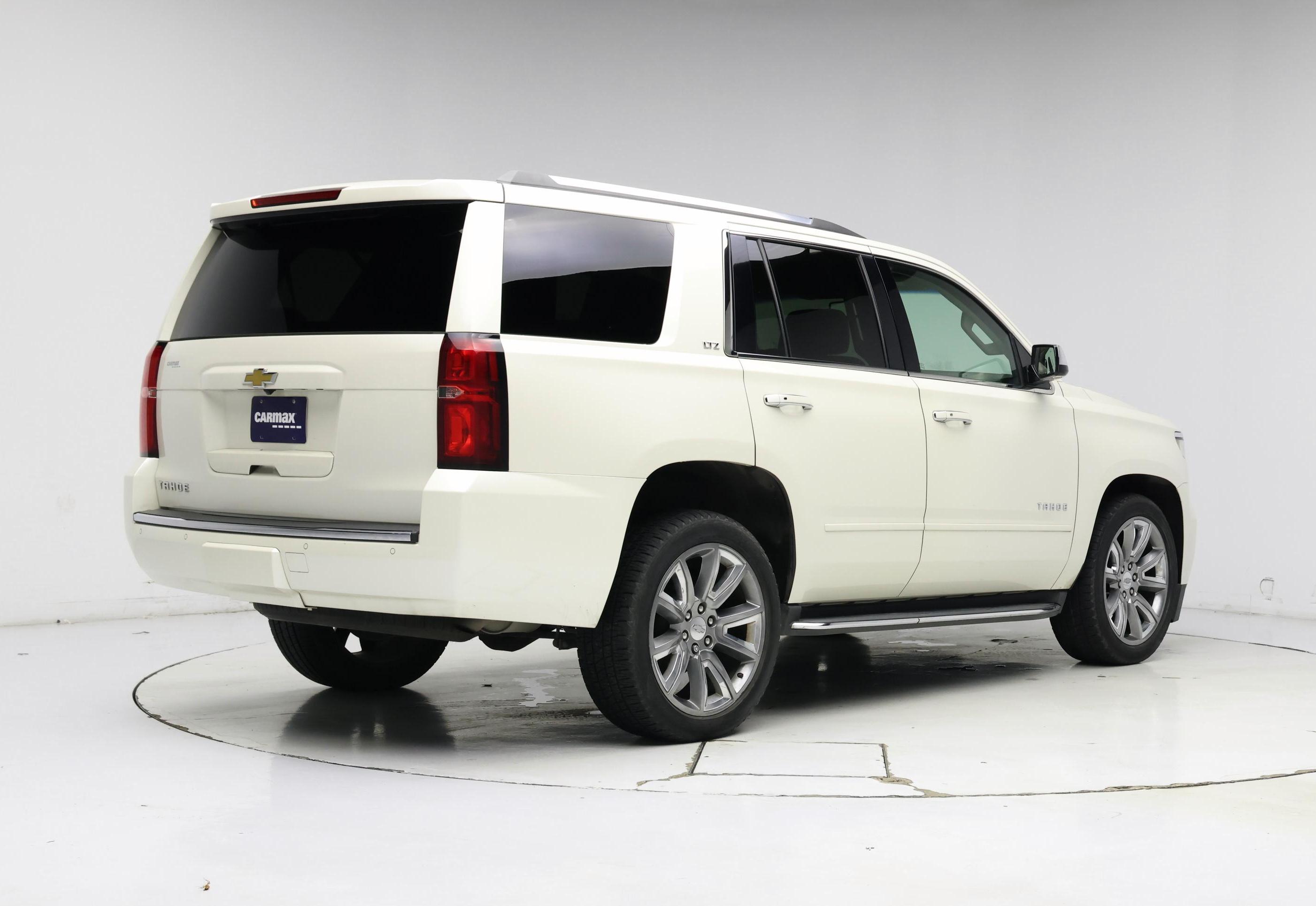 Thumbnail: 2015 Chevrolet Tahoe - 8