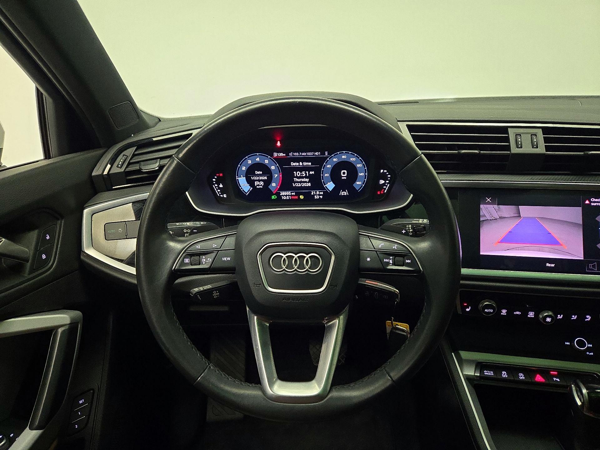 Thumbnail: 2022 Audi Q3 - 10