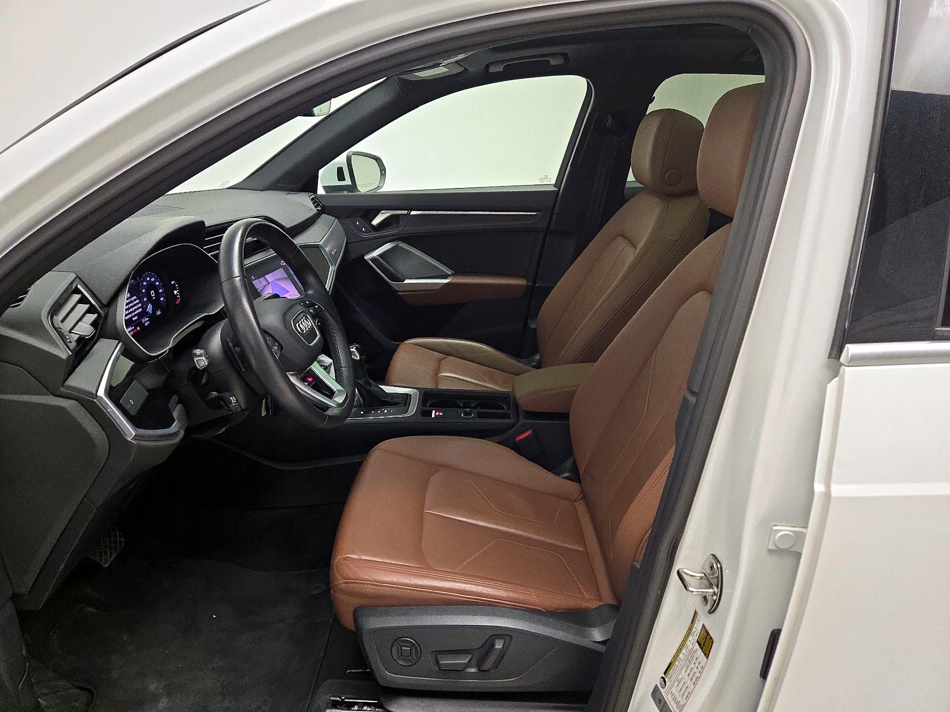 Thumbnail: 2022 Audi Q3 - 11