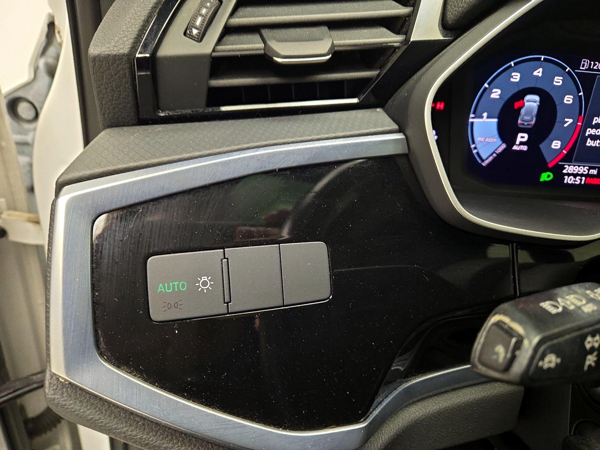 Thumbnail: 2022 Audi Q3 - 13