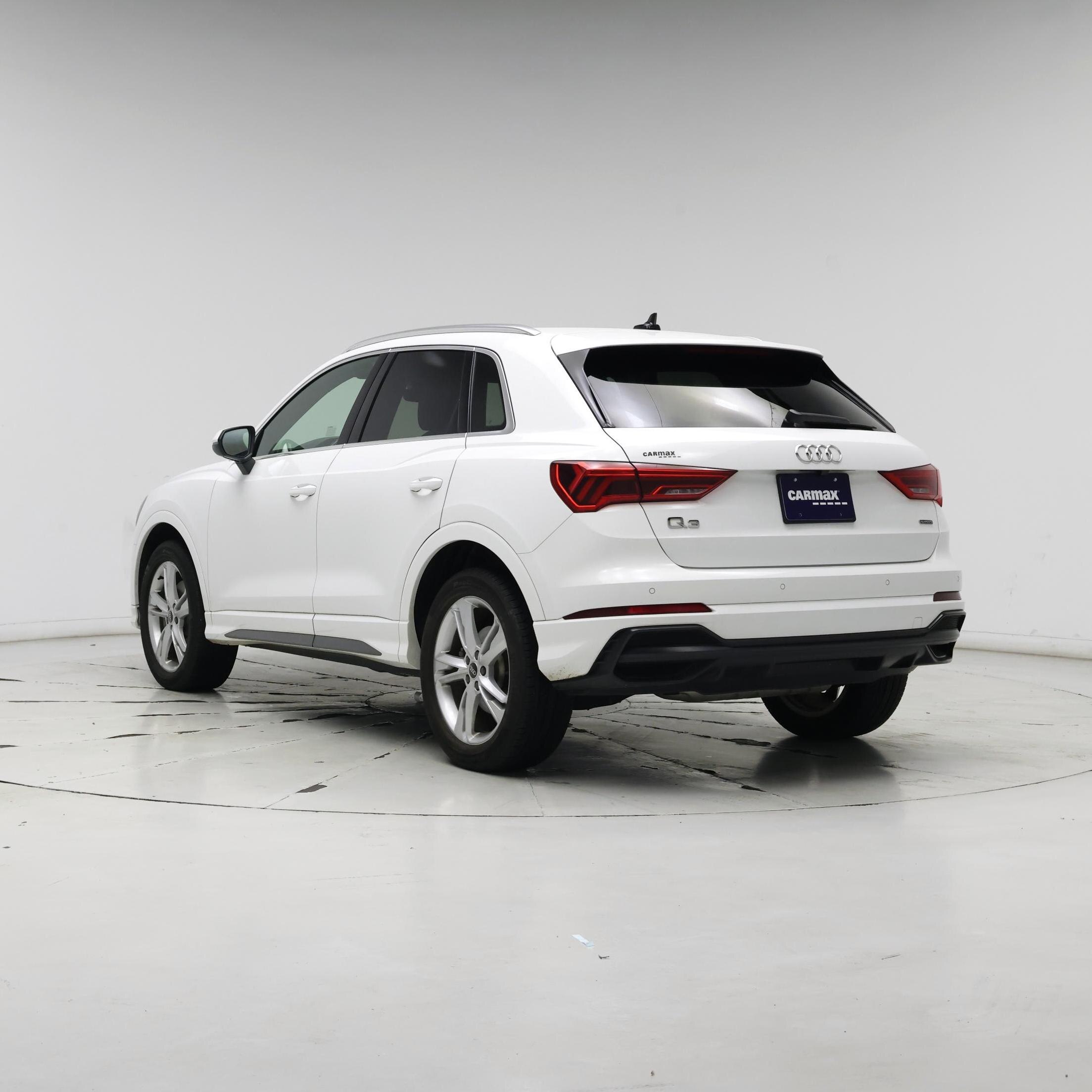 Thumbnail: 2022 Audi Q3 - 2