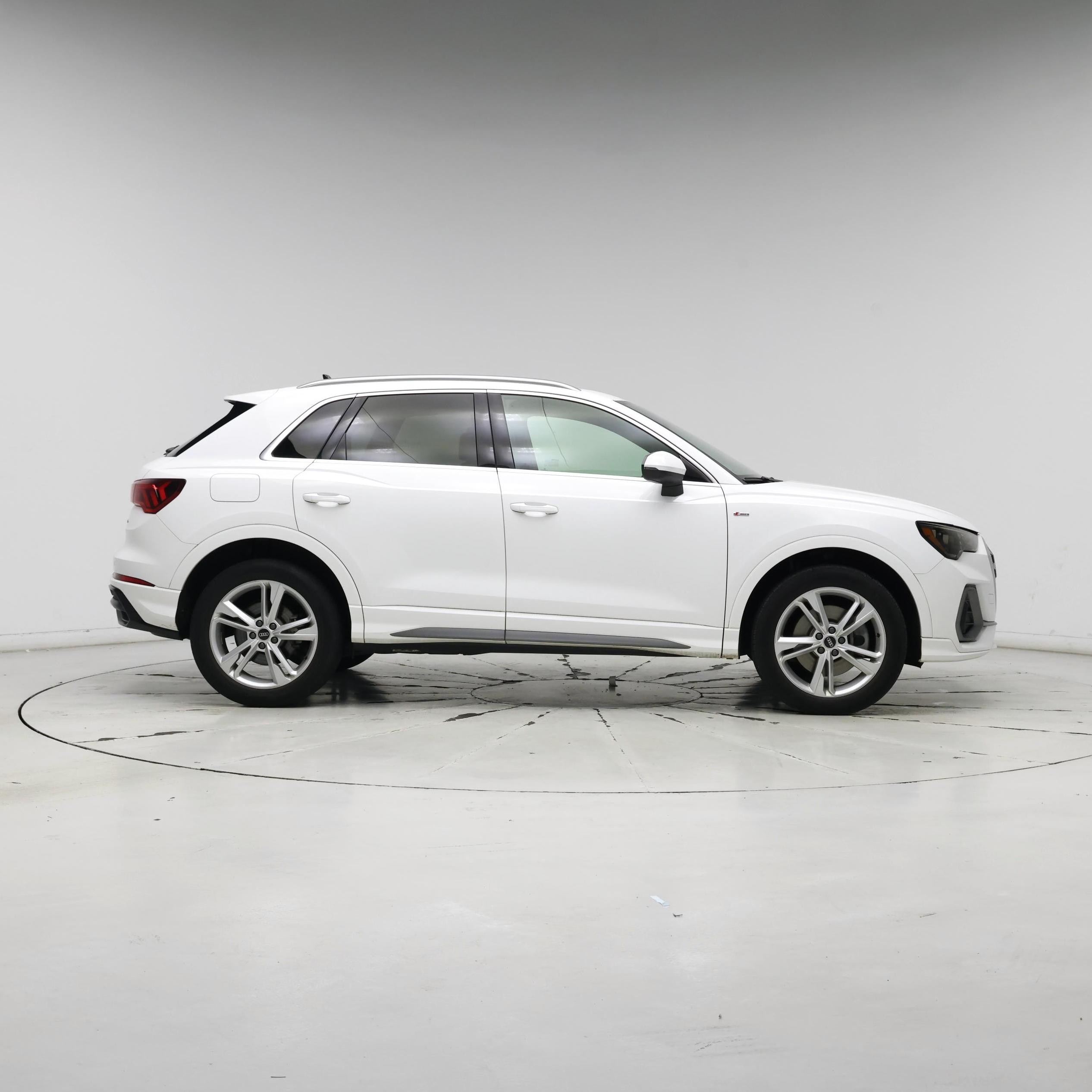 Thumbnail: 2022 Audi Q3 - 7