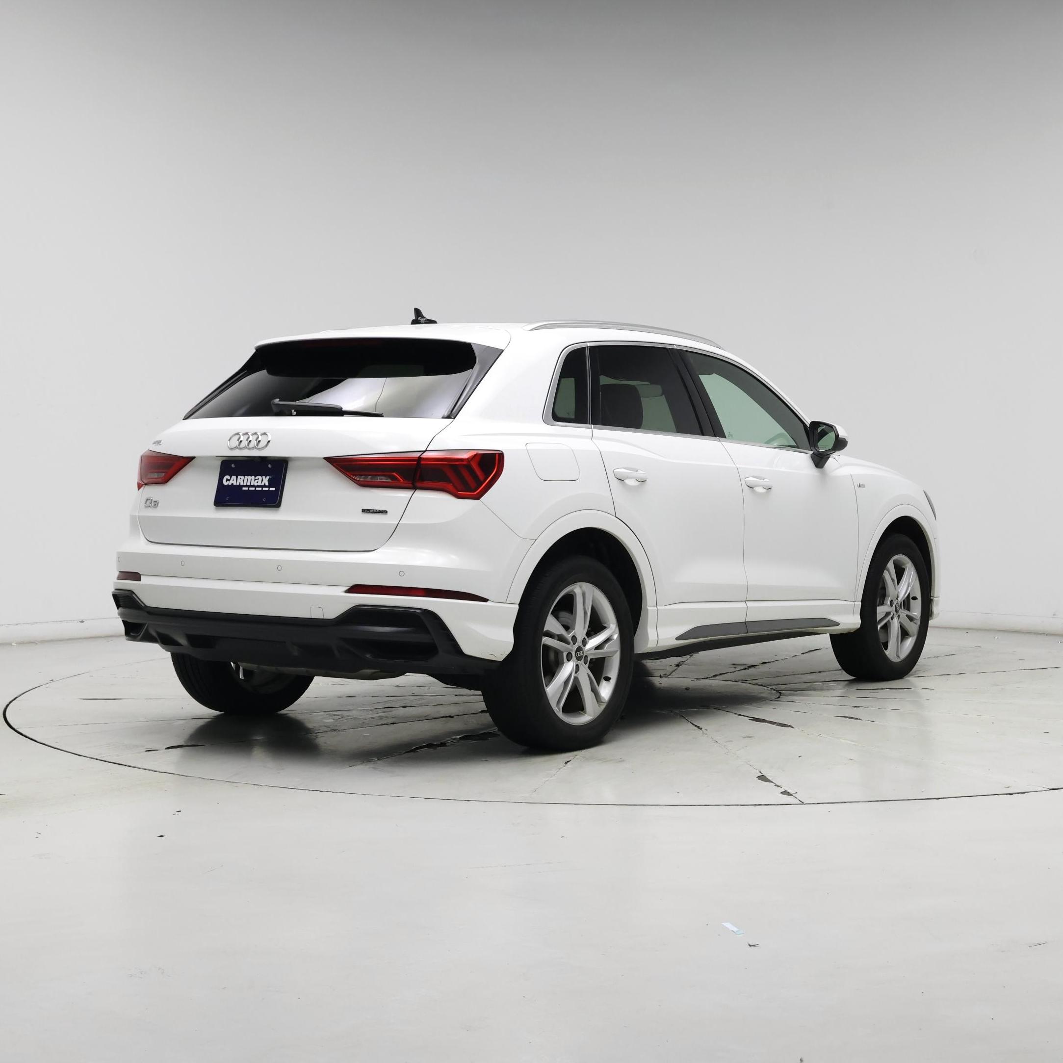 Thumbnail: 2022 Audi Q3 - 8
