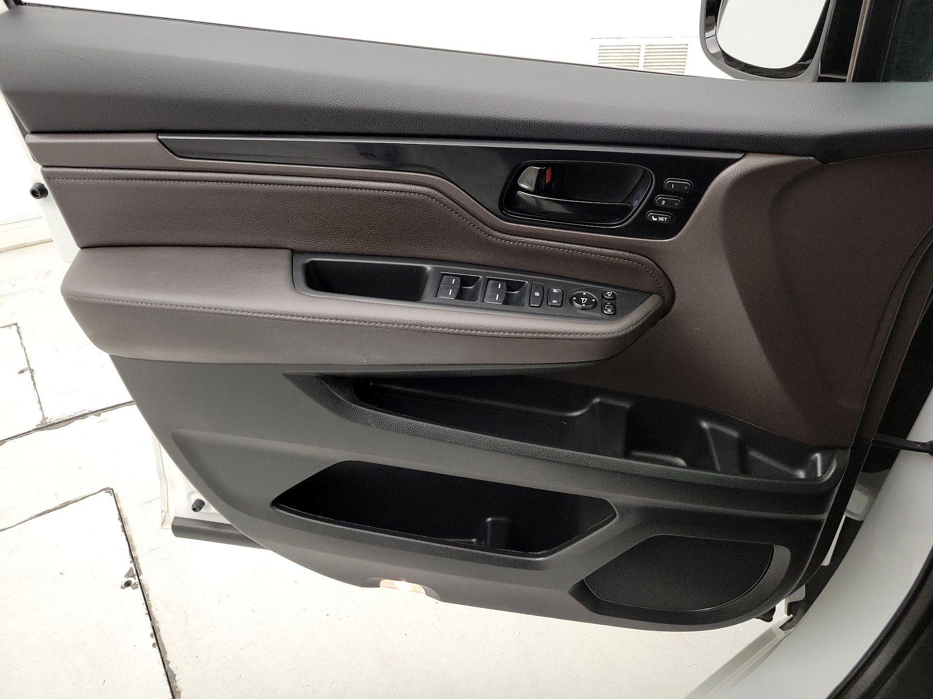 Thumbnail: 2020 Honda Odyssey - 12