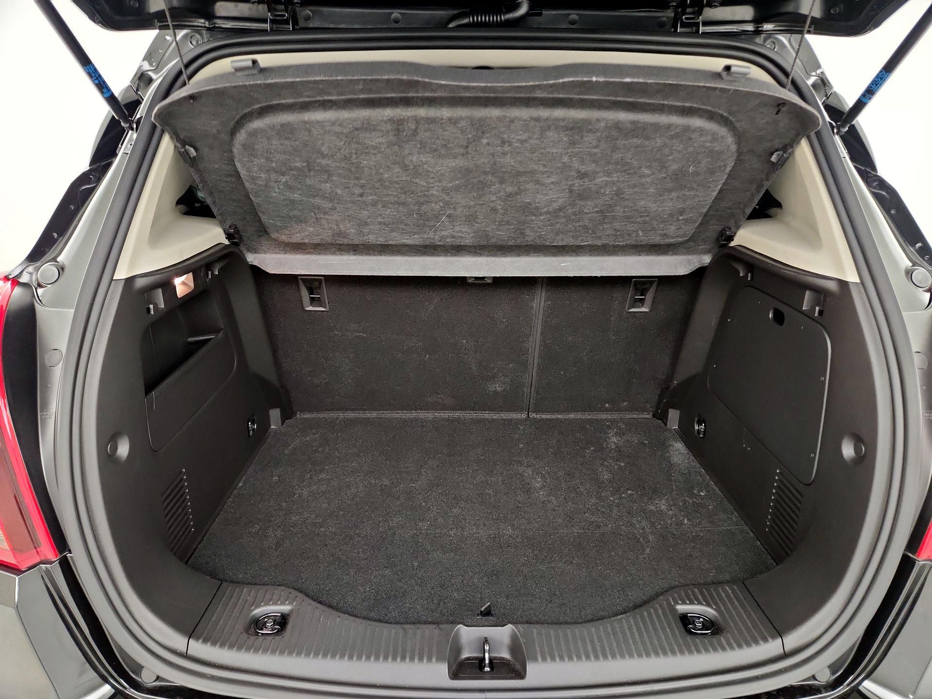 Thumbnail: 2019 Buick Encore - 20