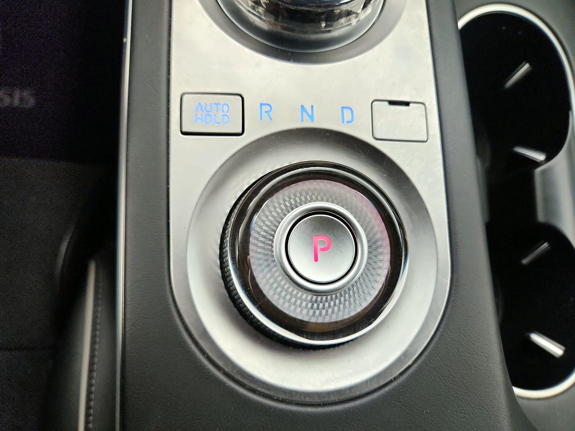 Thumbnail: 2022 Genesis GV70 - 18