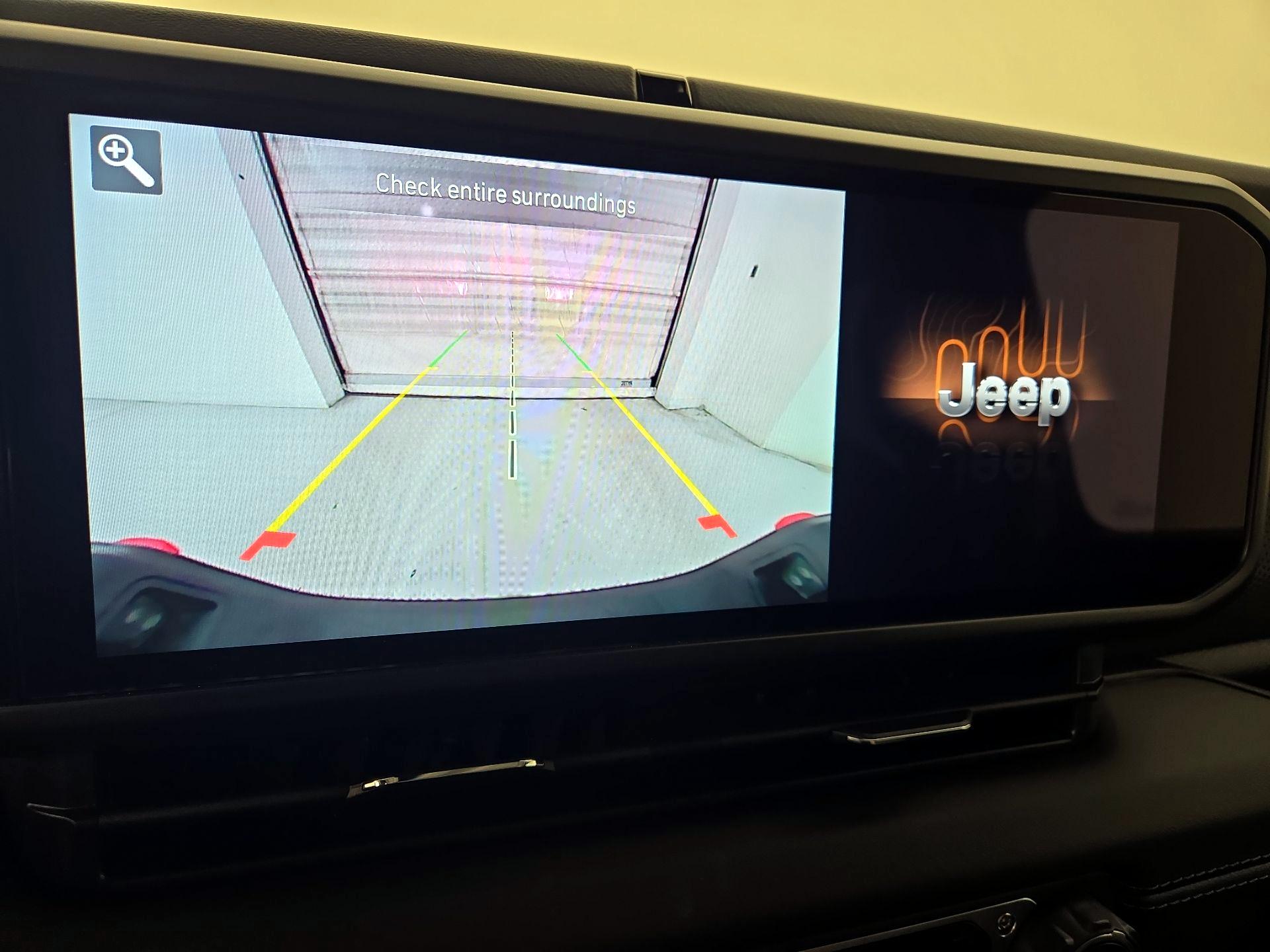 Thumbnail: 2025 Jeep Gladiator - 14