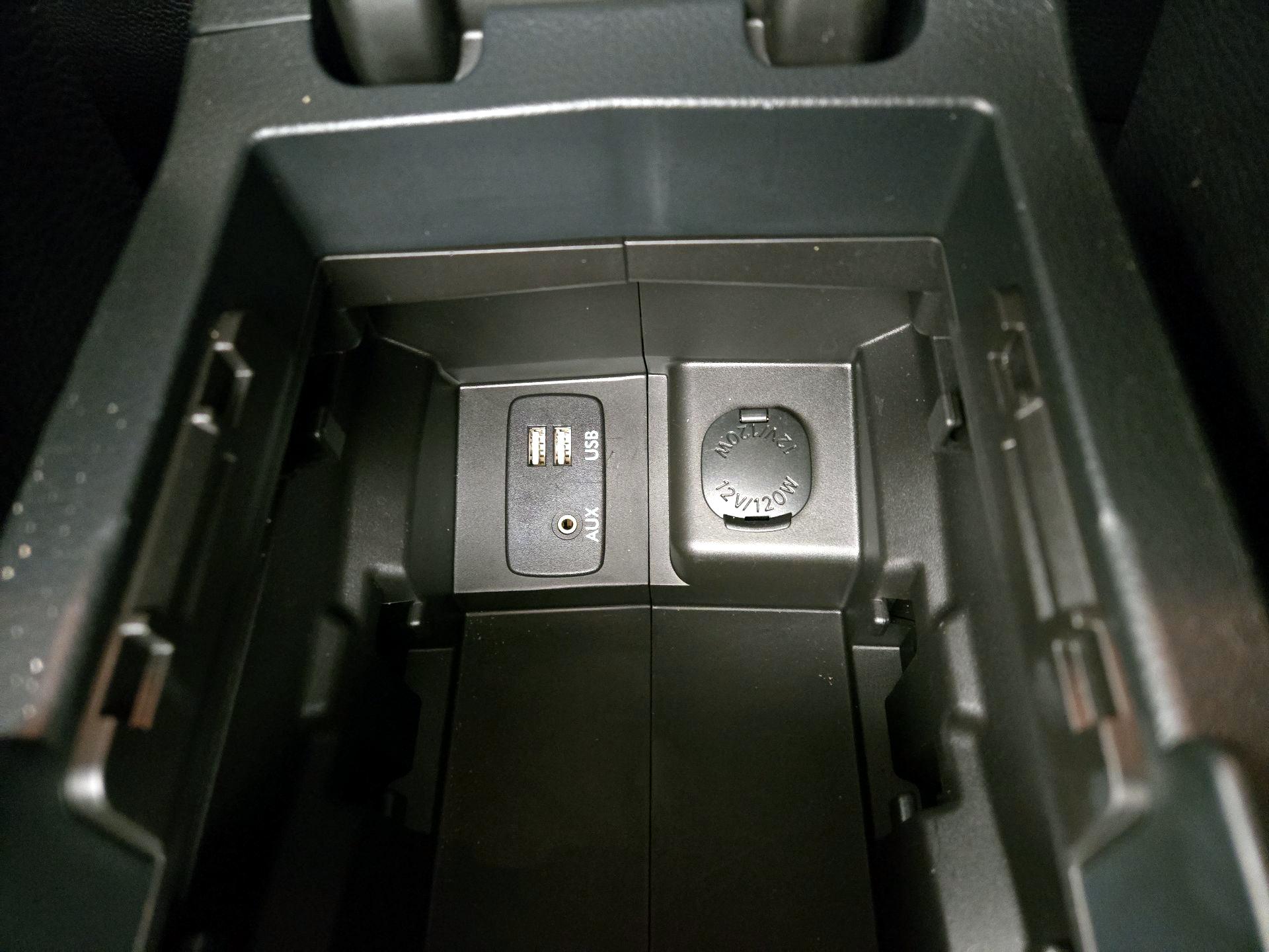 Thumbnail: 2015 Subaru XV Crosstrek - 18