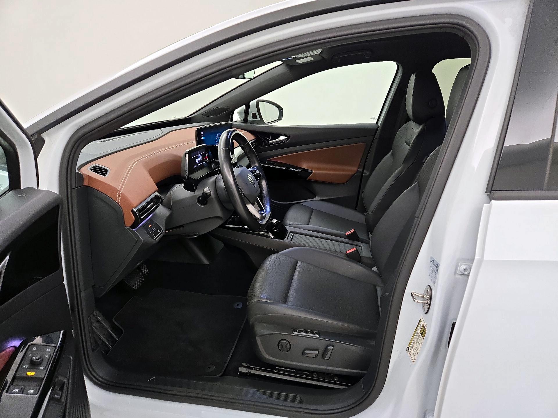 Thumbnail: 2021 Volkswagen ID.4 - 11