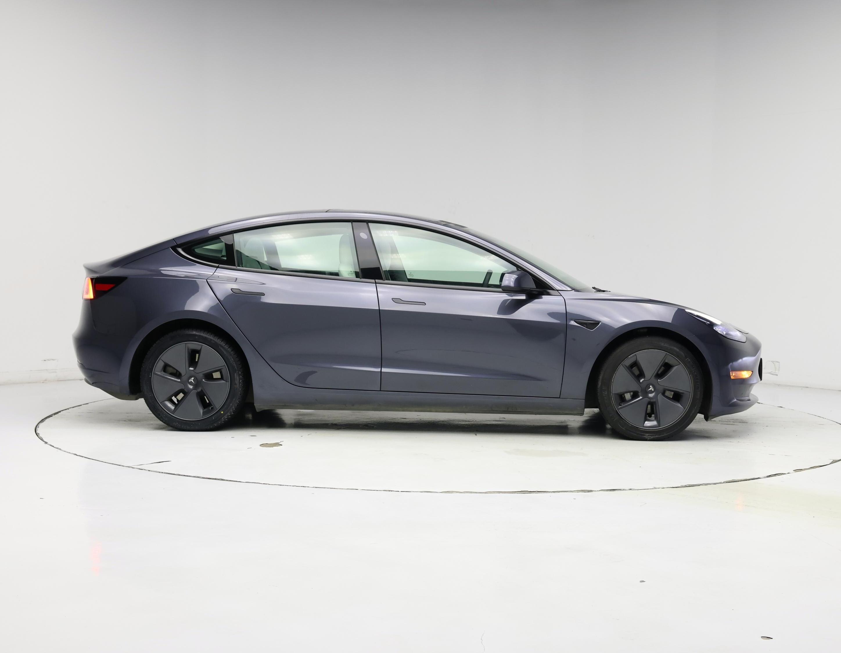Thumbnail: 2023 Tesla Model 3 - 7