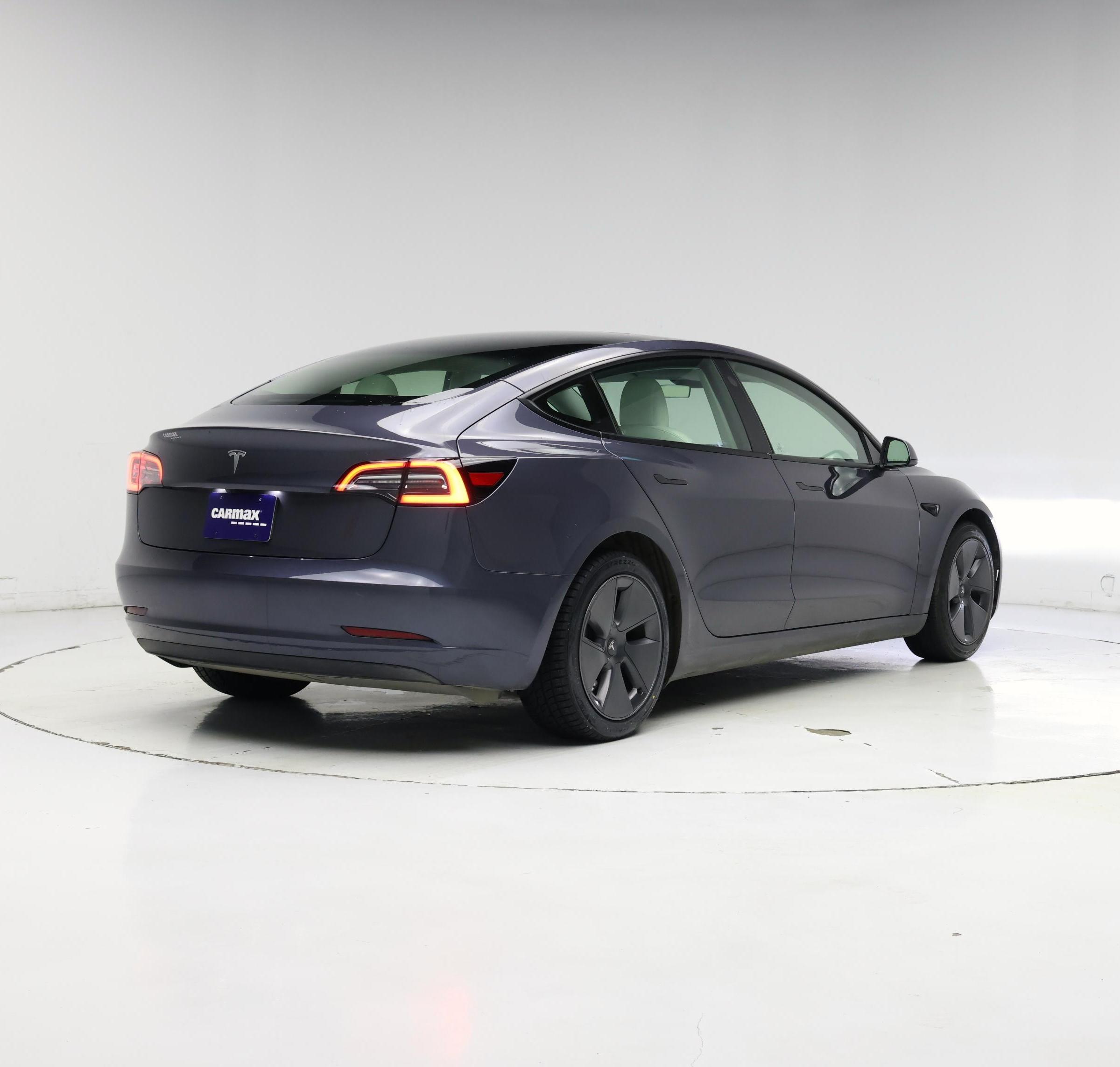 Thumbnail: 2023 Tesla Model 3 - 8