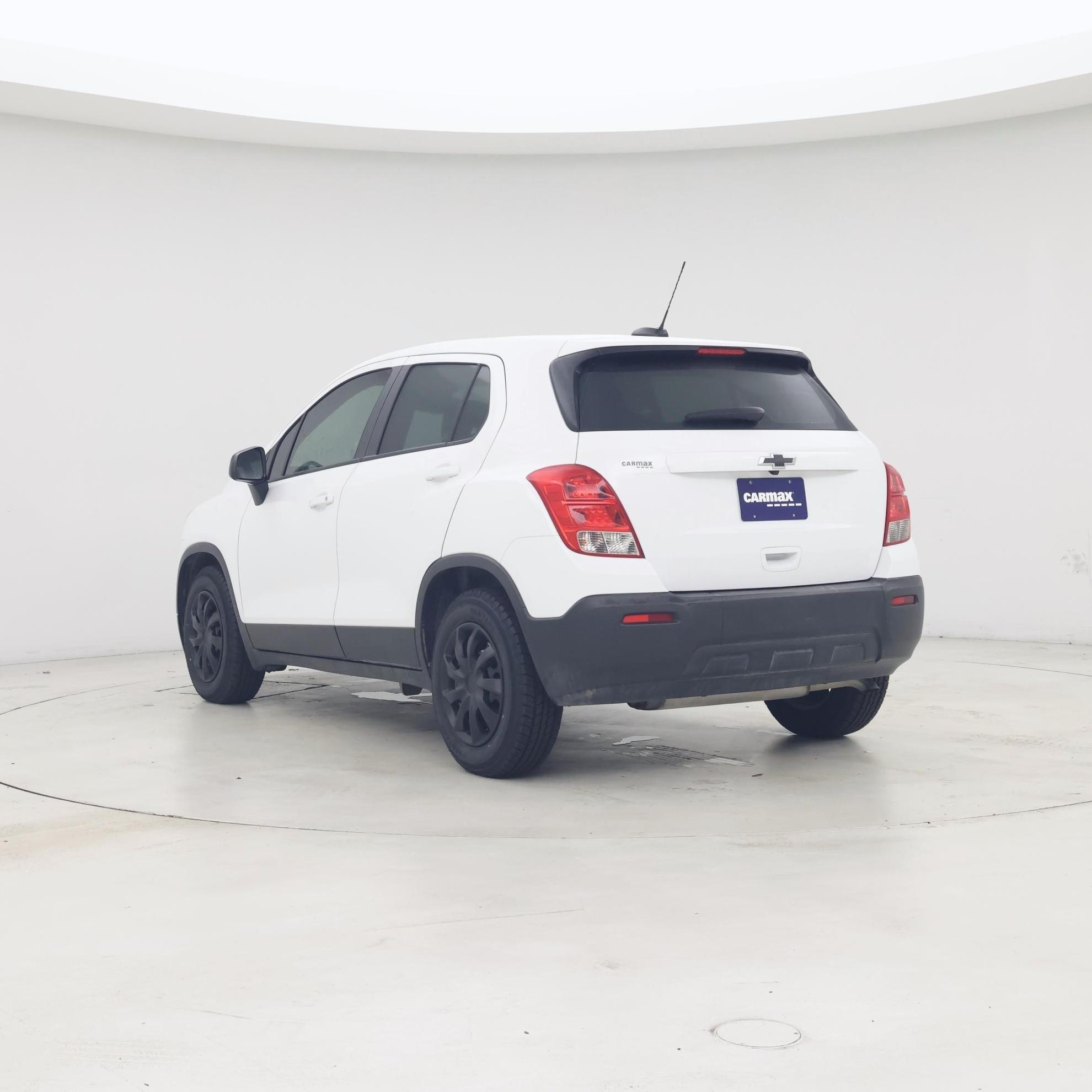 Thumbnail: 2016 Chevrolet Trax - 2