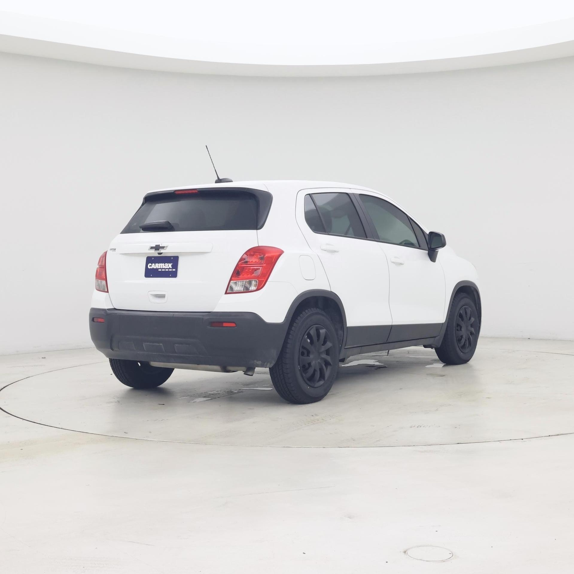 Thumbnail: 2016 Chevrolet Trax - 8