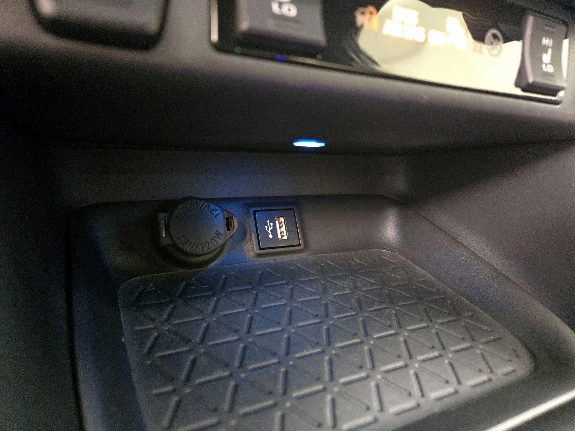 Thumbnail: 2024 Toyota RAV4 - 18