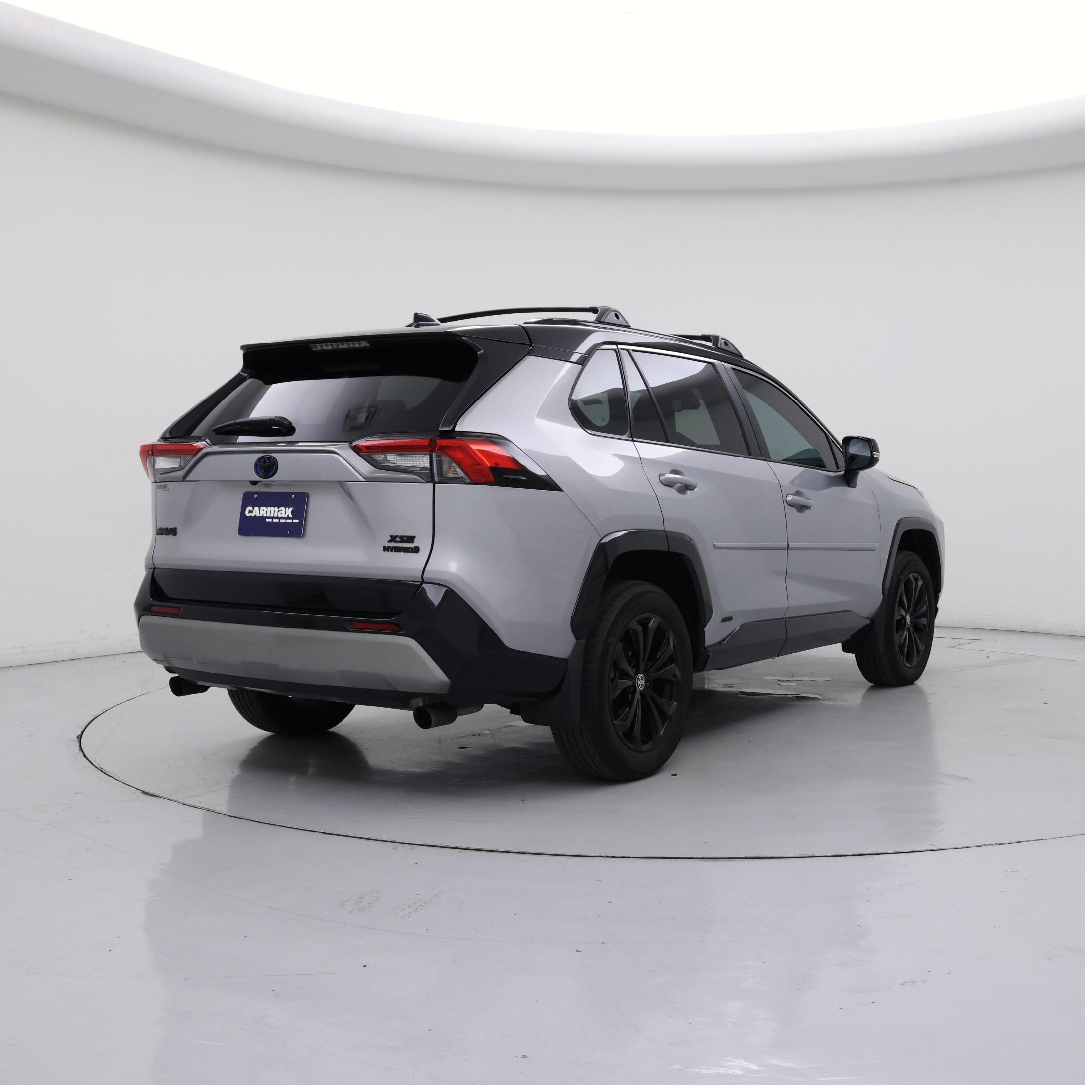 Thumbnail: 2024 Toyota RAV4 - 8