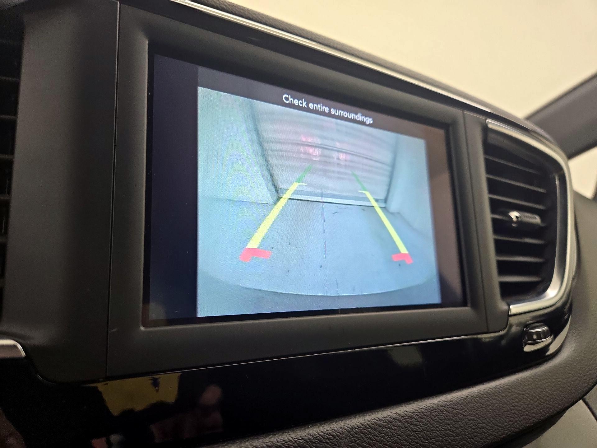 Thumbnail: 2020 Chrysler Pacifica - 14