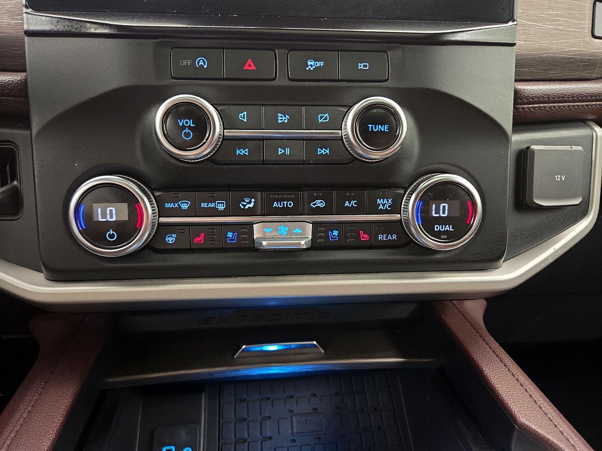 Thumbnail: 2024 Ford Expedition MAX - 17