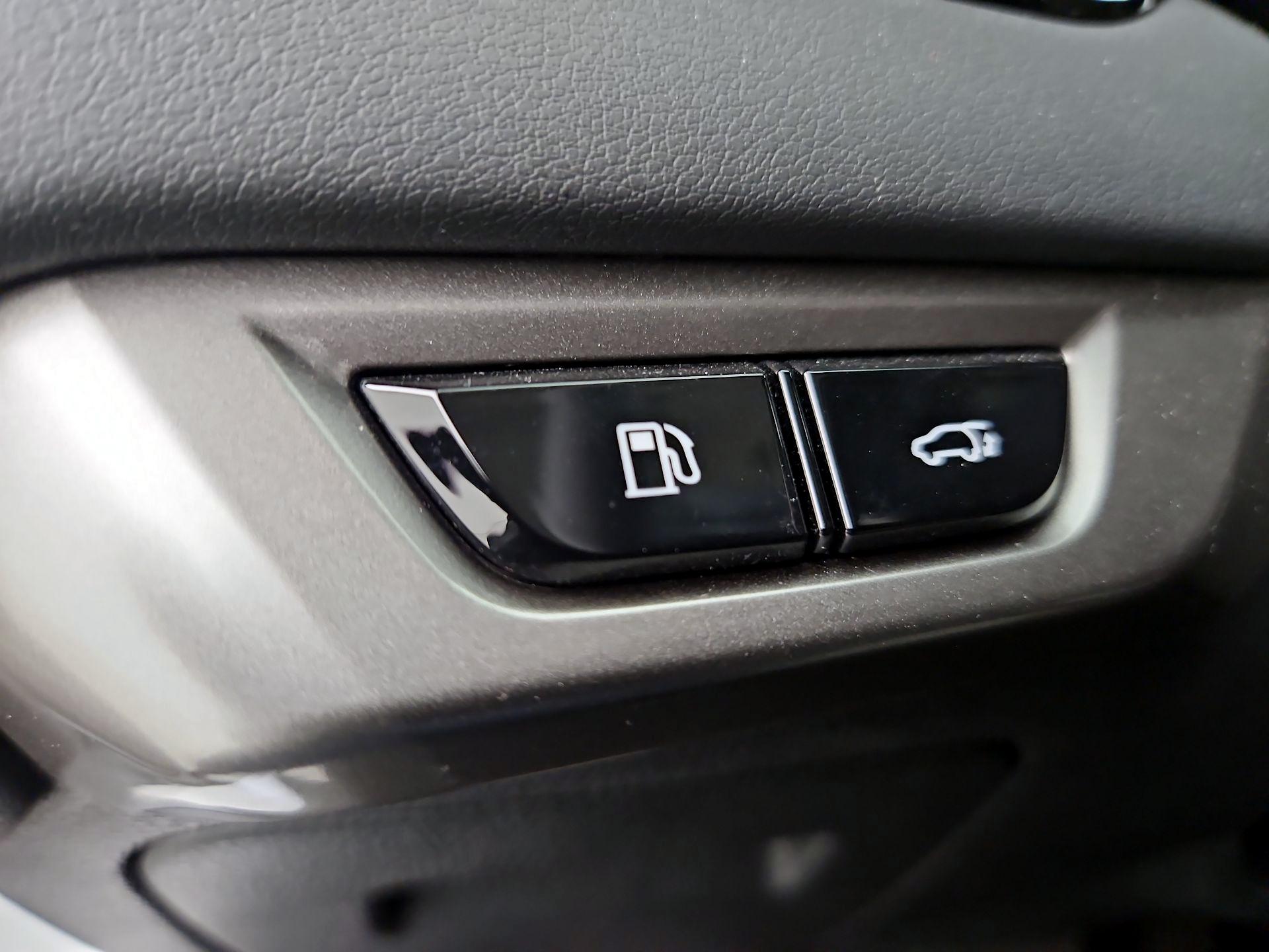 Thumbnail: 2024 Lexus RX - 13