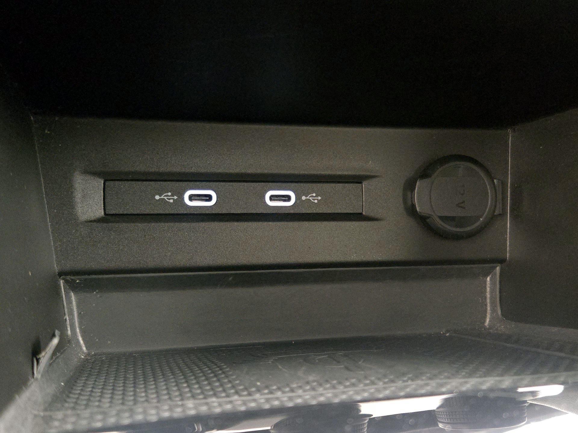 Thumbnail: 2023 Volkswagen Taos - 18