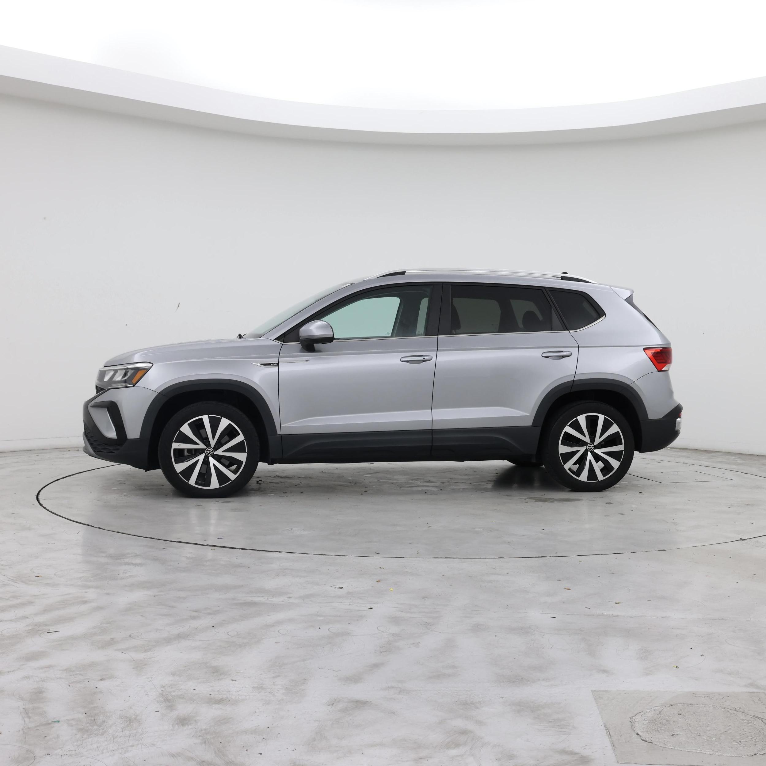 Thumbnail: 2023 Volkswagen Taos - 3