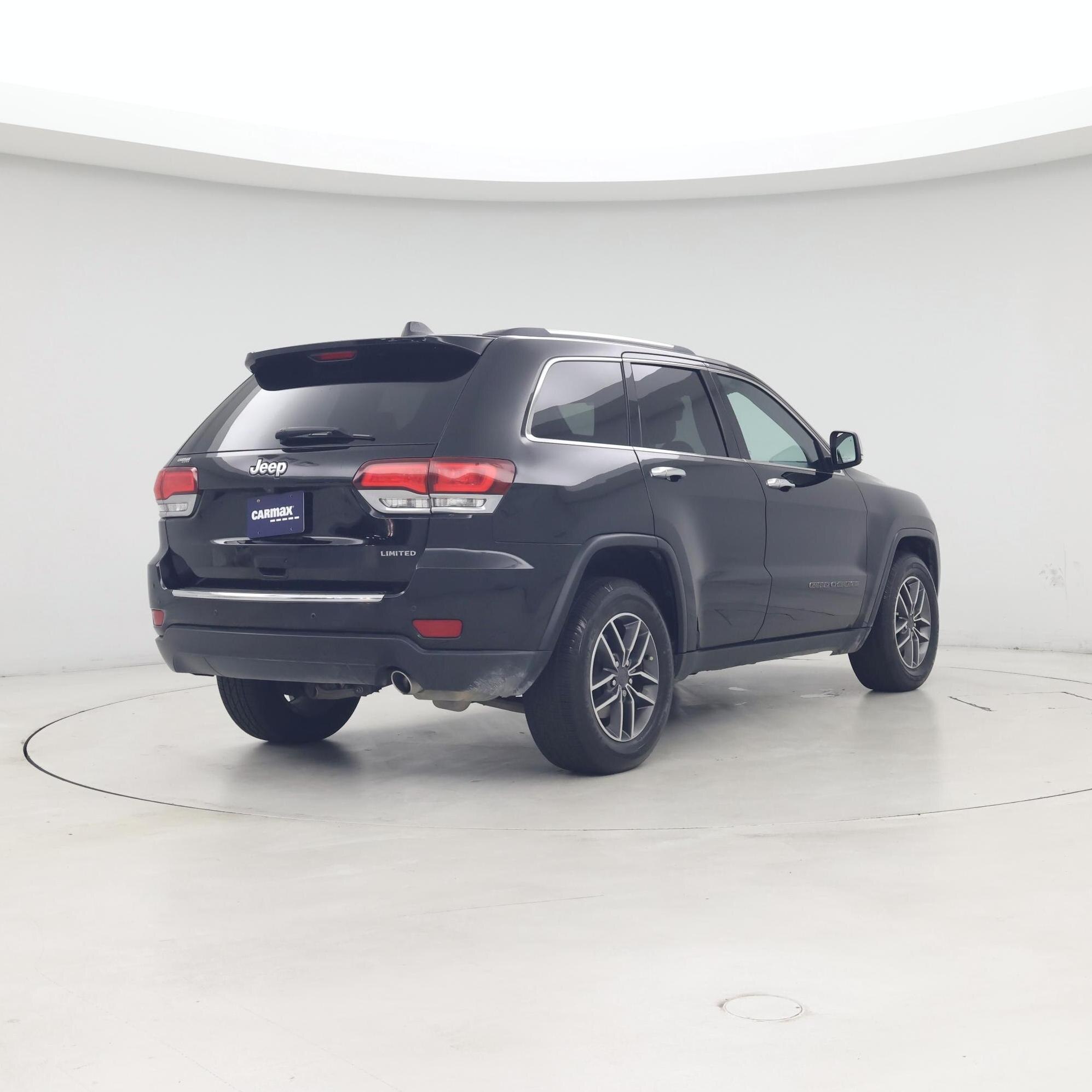 Thumbnail: 2020 Jeep Grand Cherokee - 8