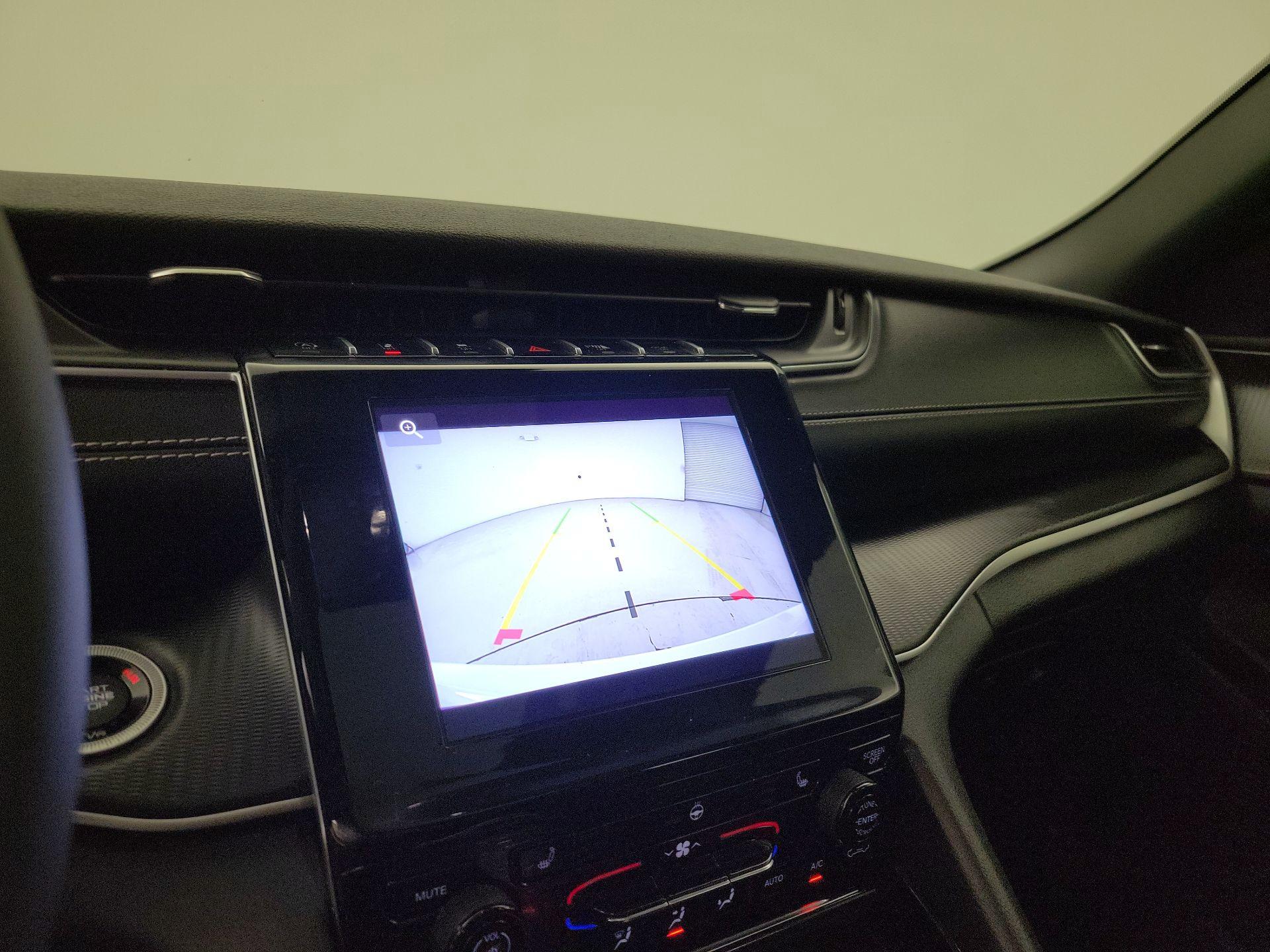 Thumbnail: 2023 Jeep Grand Cherokee - 14