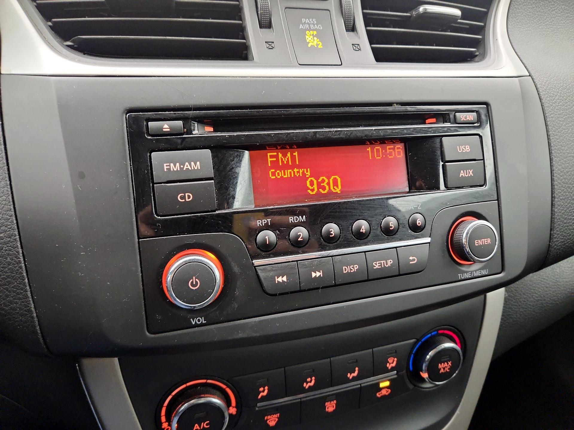 Thumbnail: 2015 Nissan Sentra - 14