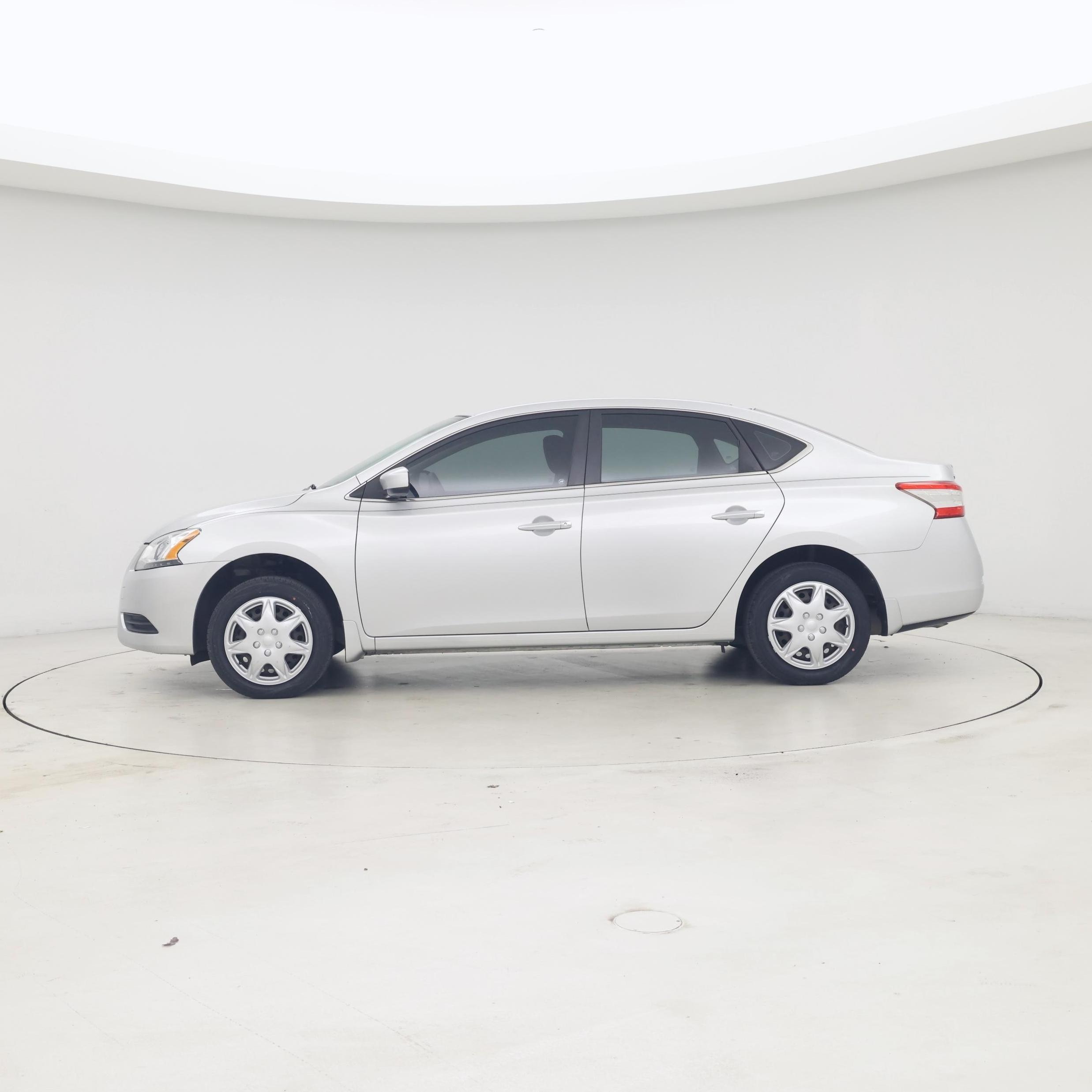 Thumbnail: 2015 Nissan Sentra - 3