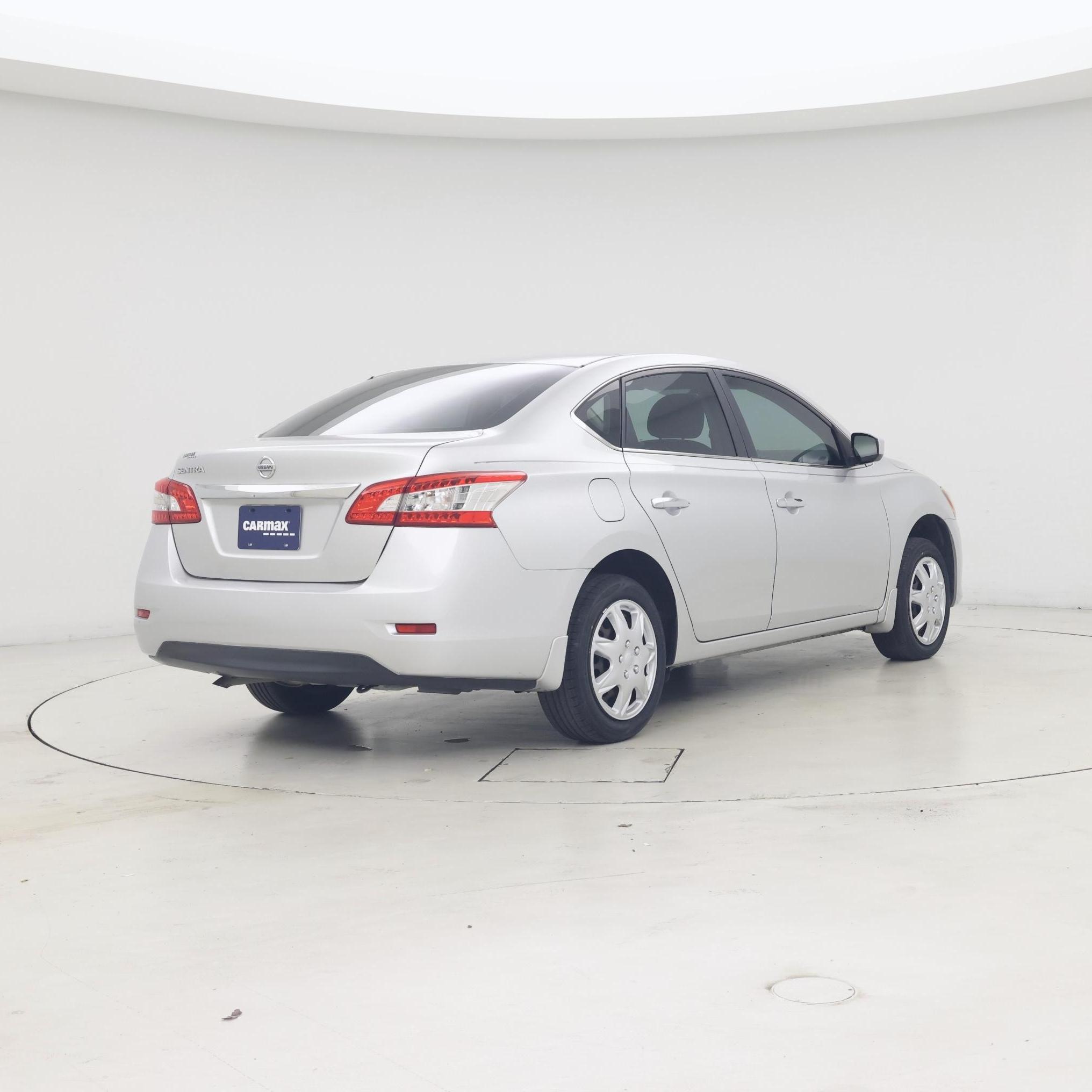 Thumbnail: 2015 Nissan Sentra - 8