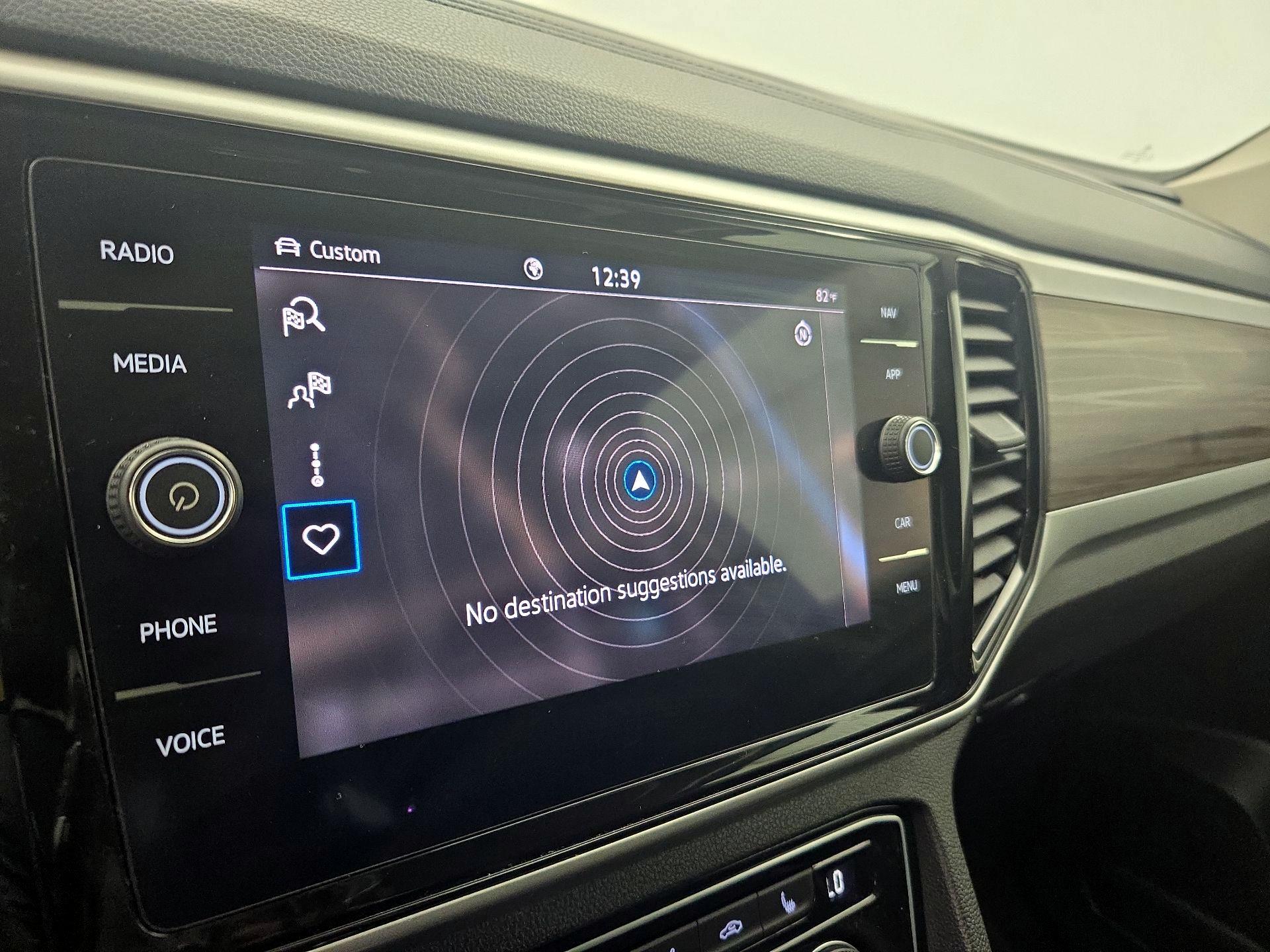 Thumbnail: 2021 Volkswagen Atlas - 14