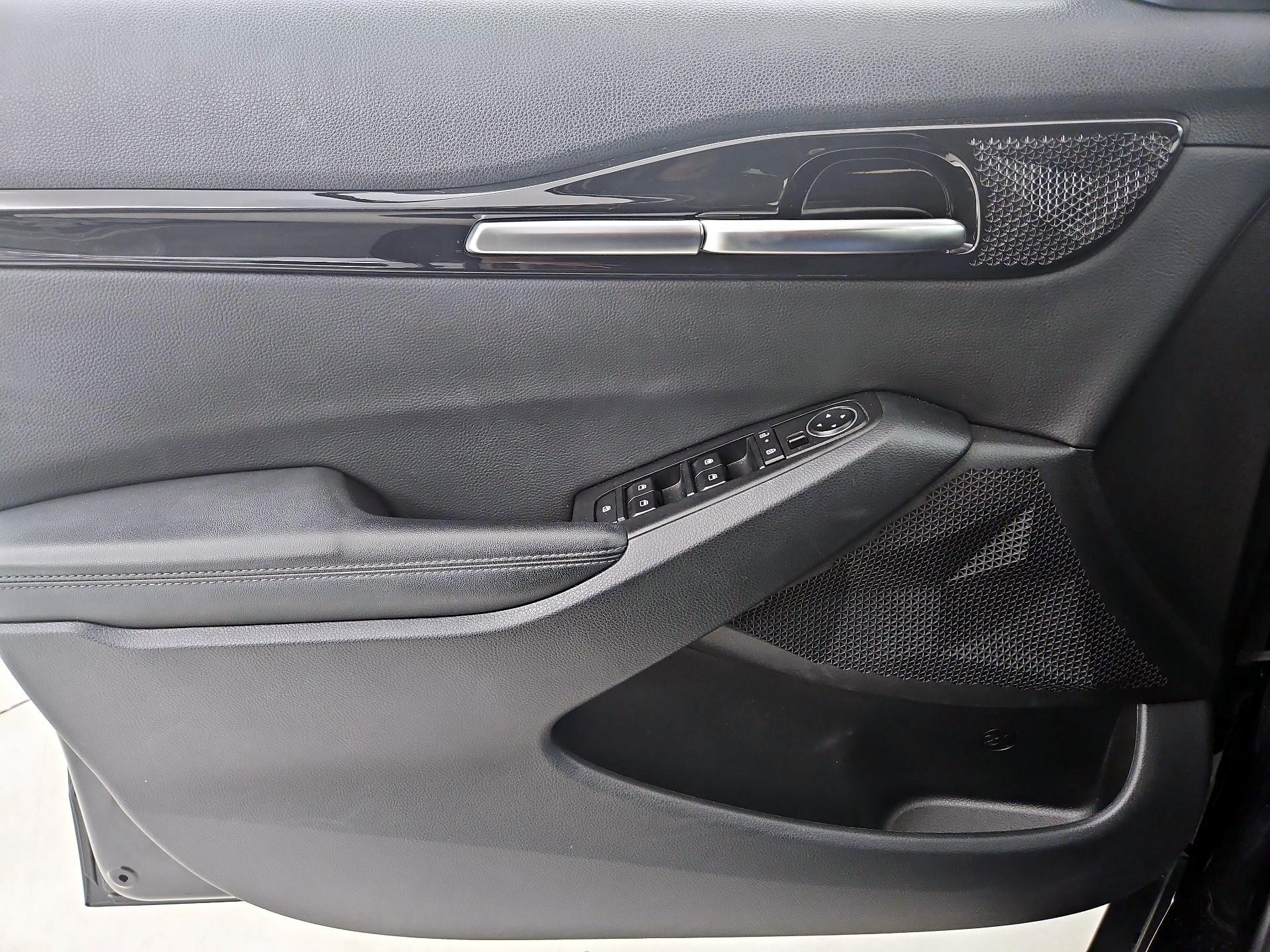 Thumbnail: 2024 Kia Seltos - 12