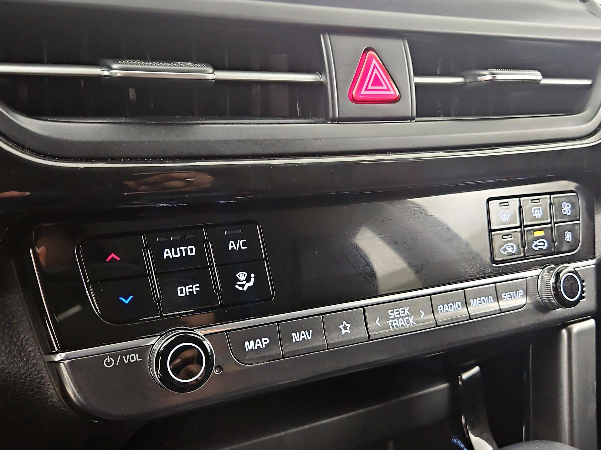 Thumbnail: 2024 Kia Seltos - 17