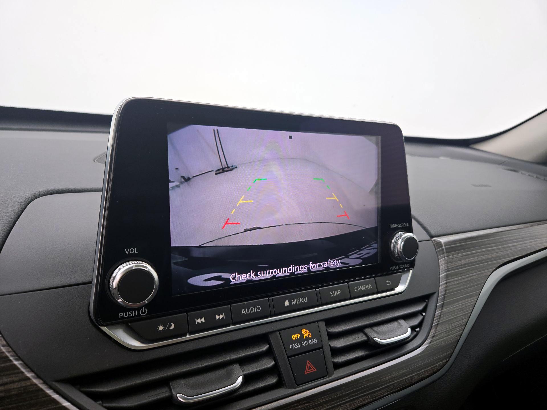 Thumbnail: 2019 Nissan Altima - 15